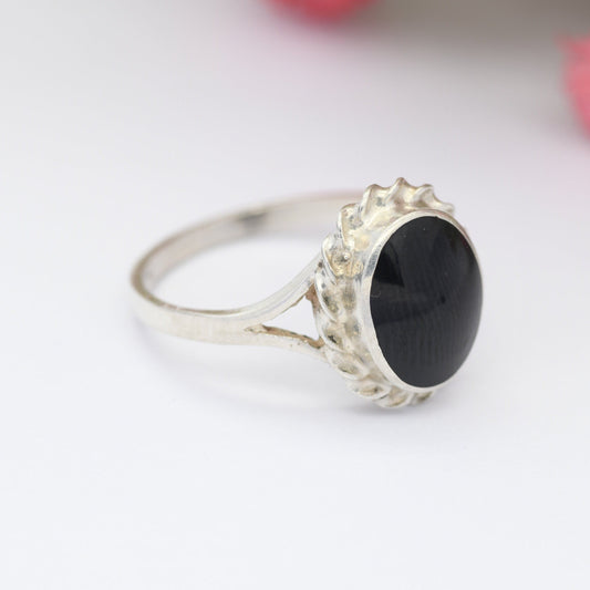 Vintage Sterling Silver Onyx Statement Ring - Pretty Ornate Bezel | UK Size - P 1/2 | US Size - 7 3/4