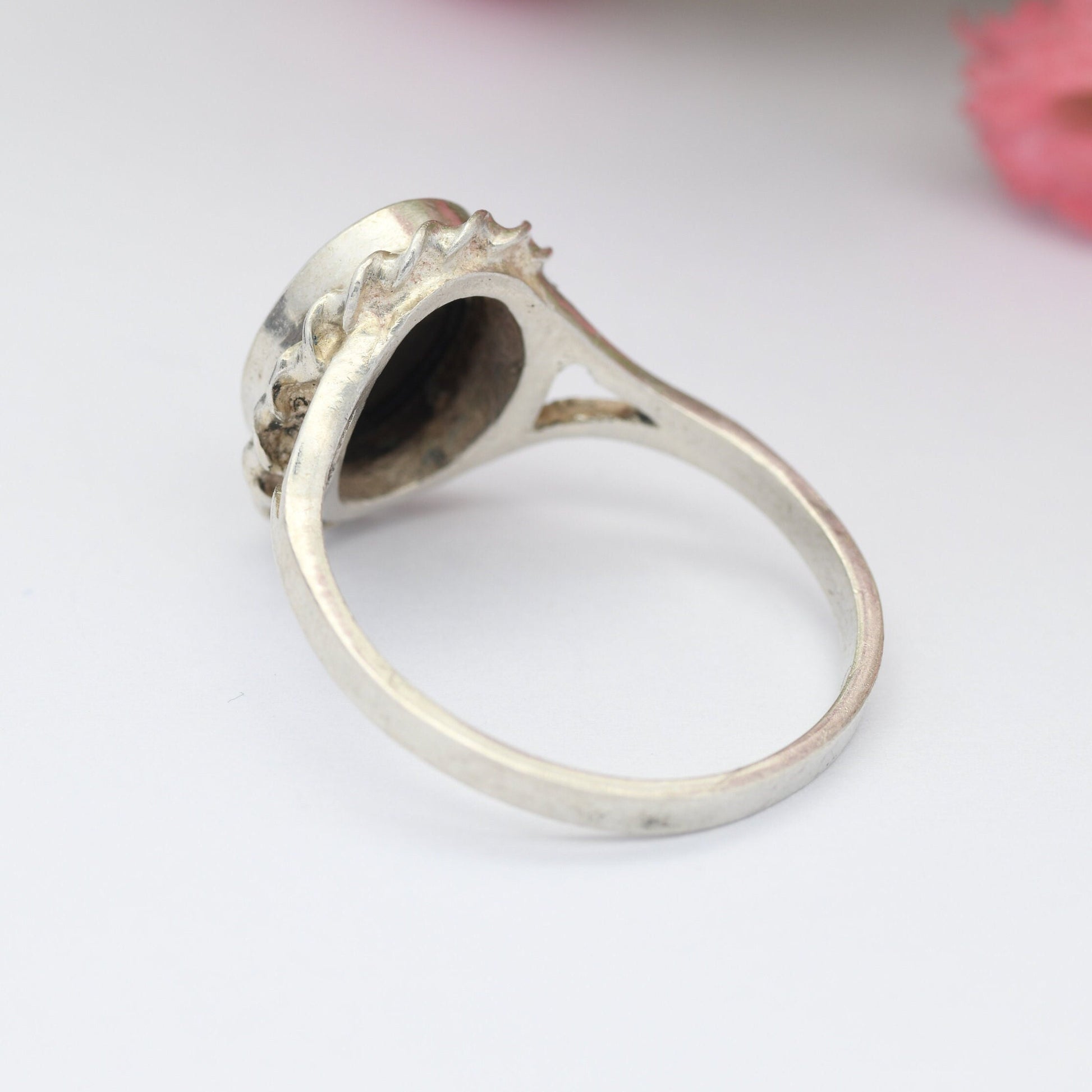 Vintage Sterling Silver Onyx Statement Ring - Pretty Ornate Bezel | UK Size - P 1/2 | US Size - 7 3/4