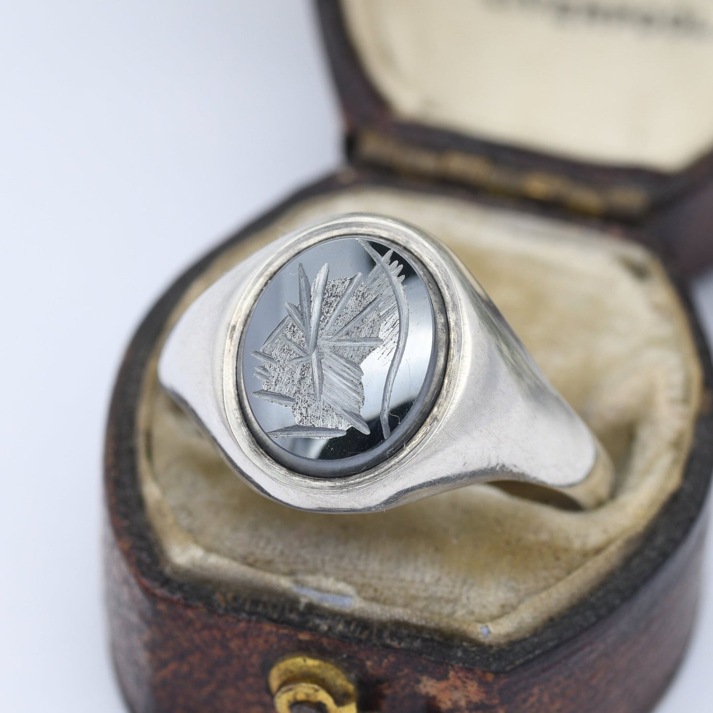 Vintage Sterling Silver Hematite Intaglio Signet Ring 1984 - Roman Soldier Helmet | Mid-Century | Large UK Size - Y 1/2 | US Size - 12 1/4