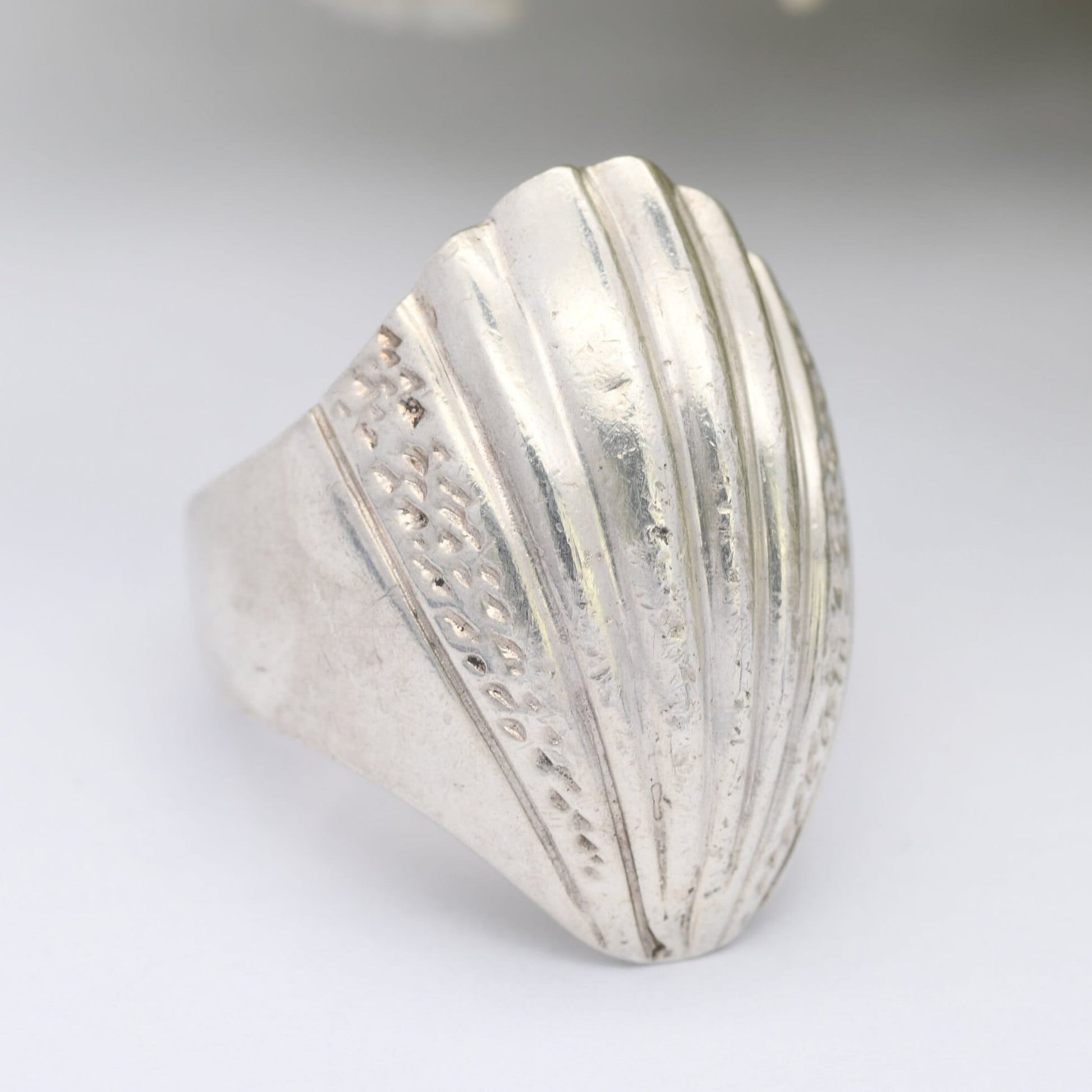 Vintage Sterling Silver Statement Ring 1989 - Chunky Armour Ring | Art Deco Style Shape | UK Size - N 1/2 | US Size - 6 3/4