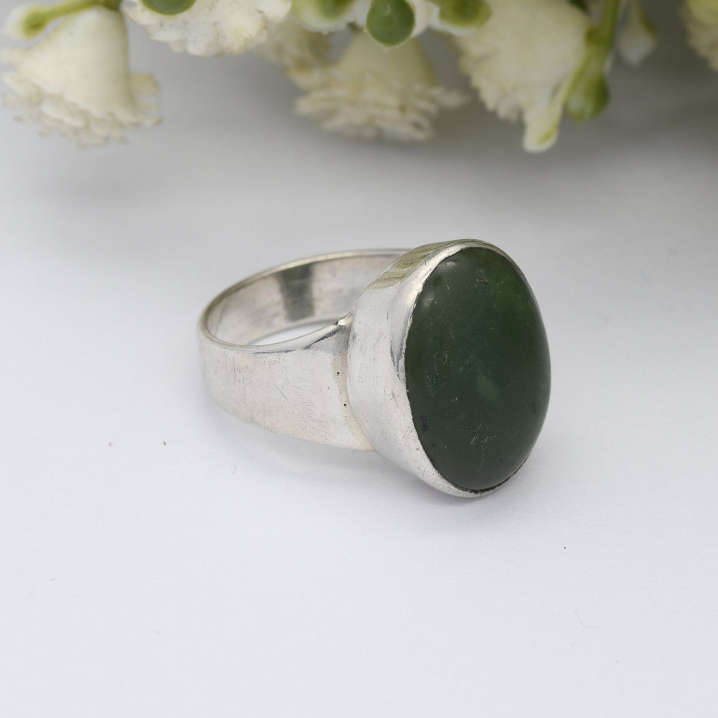 Vintage Sterling Silver Nephrite Jade Ring - Large Oval Cabochon Gemstone | Mid-Century Modernist Ring | UK Size - K | US Size - 5 1/4