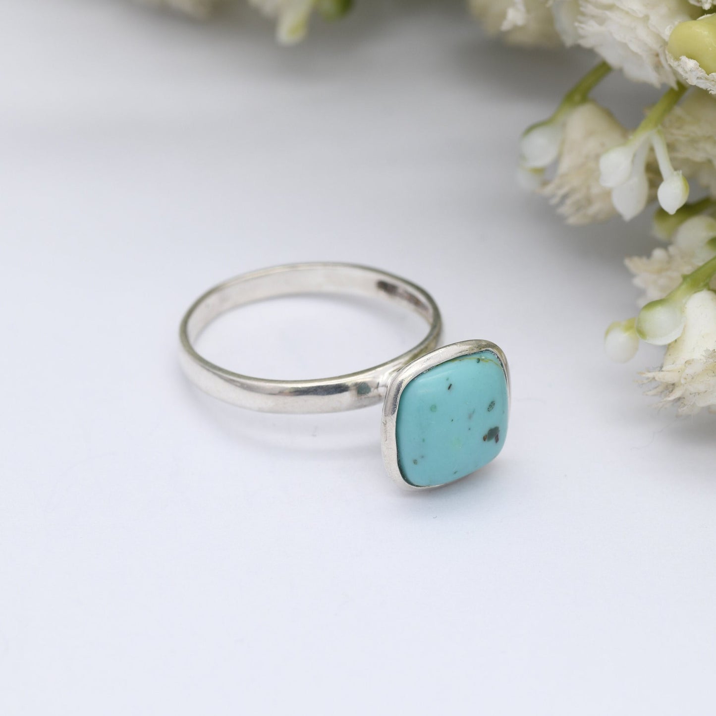 Vintage Sterling Silver Turquoise Ring - Stand Out Sky Blue Stone | Square Cabochon | UK Size - Q | US Size - 8