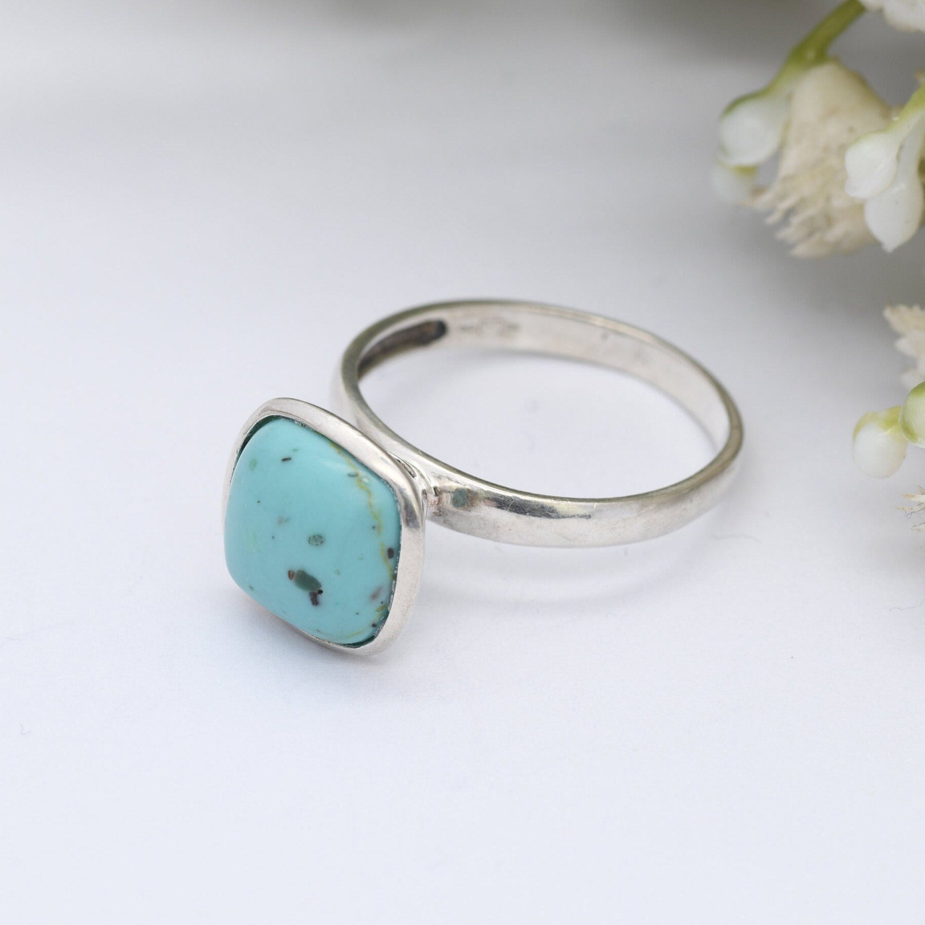 Vintage Sterling Silver Turquoise Ring - Stand Out Sky Blue Stone | Square Cabochon | UK Size - Q | US Size - 8