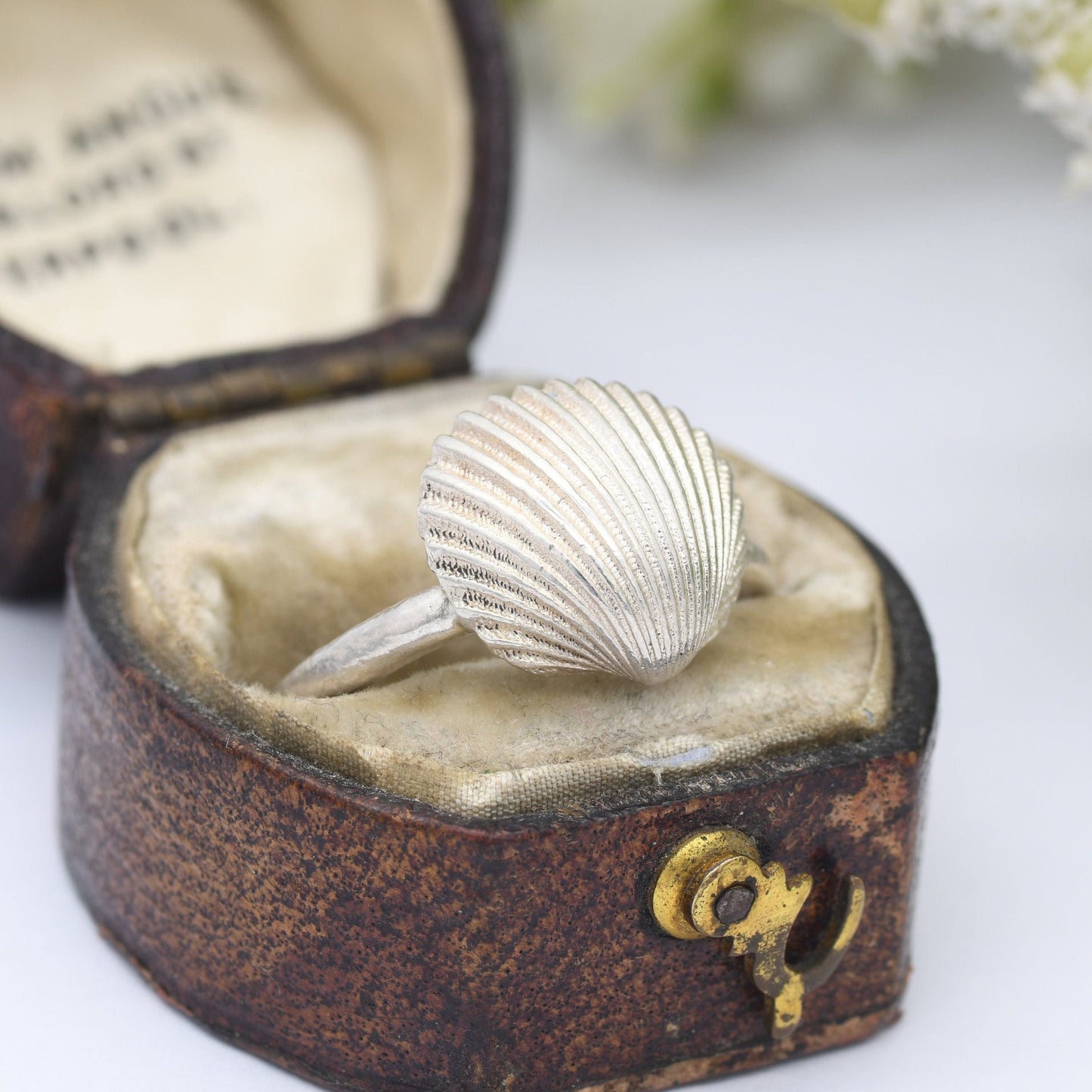 Vintage Sterling Silver Clam Shell Ring with Hand Formed Band - Seashell Jewellery | UK Size - L | US Size - 5 3/4