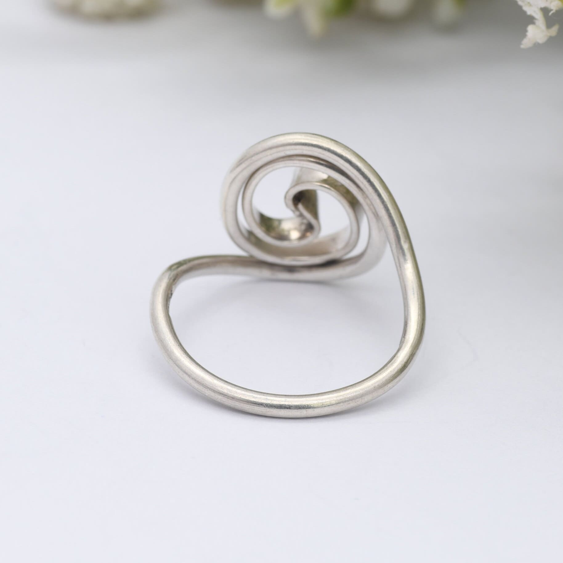 Vintage Sterling Silver Swirl Ring 1995 - Minimalist Everyday Silver Jewellery | UK Size - N 1/2 | US Size - 7