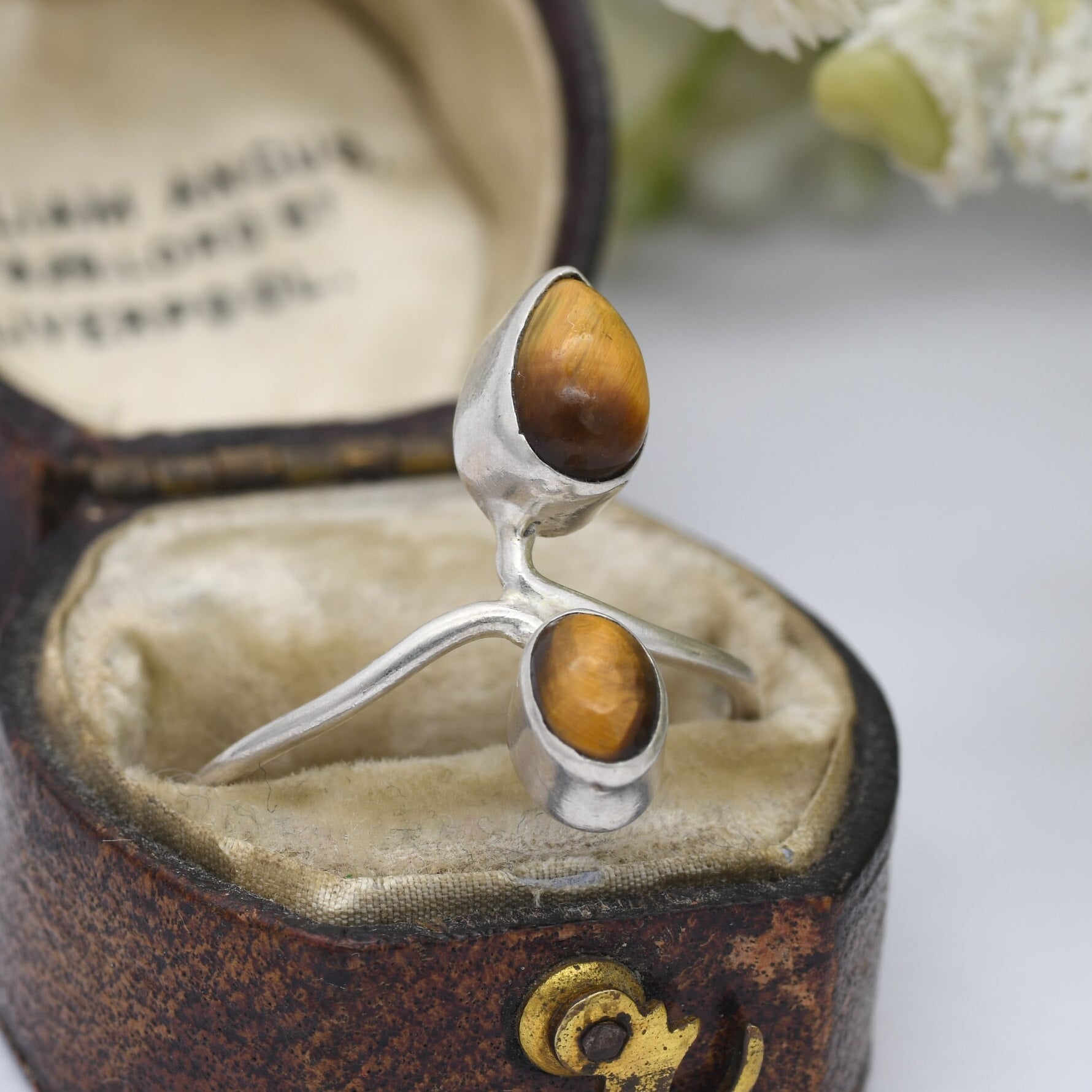 Vintage Sterling Silver Tiger's Eye Ring - Mexican Mid-Century Modern | Sculptural Thin Band | UK Size - R 1/2 | US Size - 9