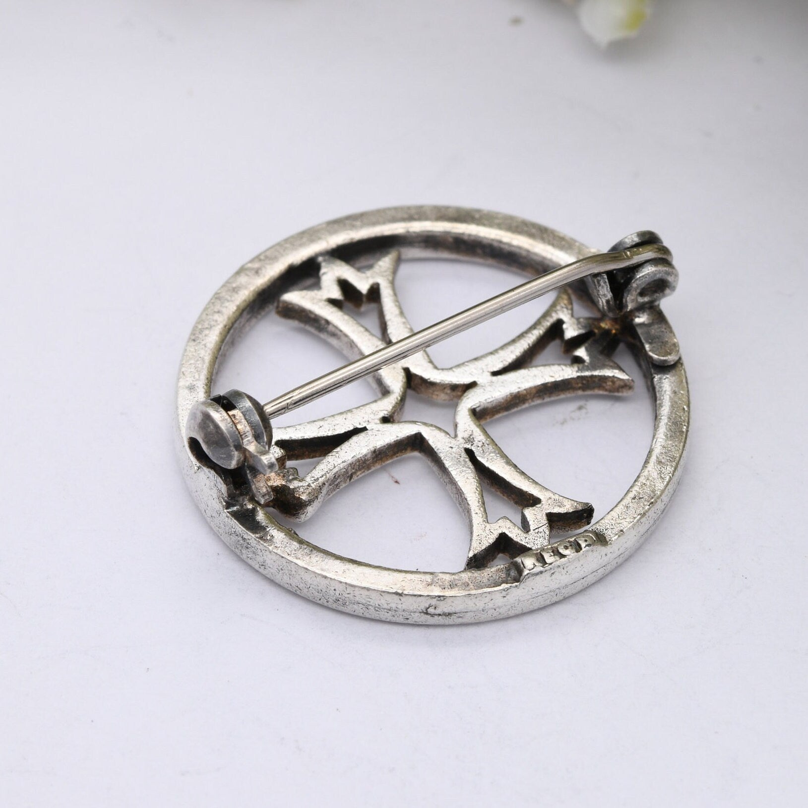 Vintage Square Cross in a Circle Brooch - Sweet Christian Jewellery Gift