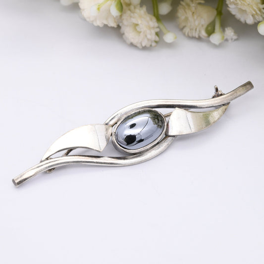 Vintage Sterling Silver Hematite Bar Brooch - Oval Cabochon Gemstone | Leaf | Minimalist