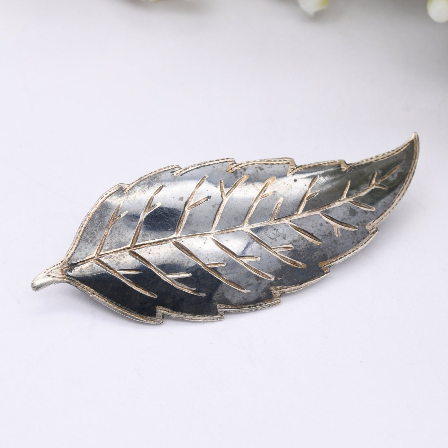 Vintage Sterling Silver Niello Leaf Brooch Signed Lings Thailand - Black Niello