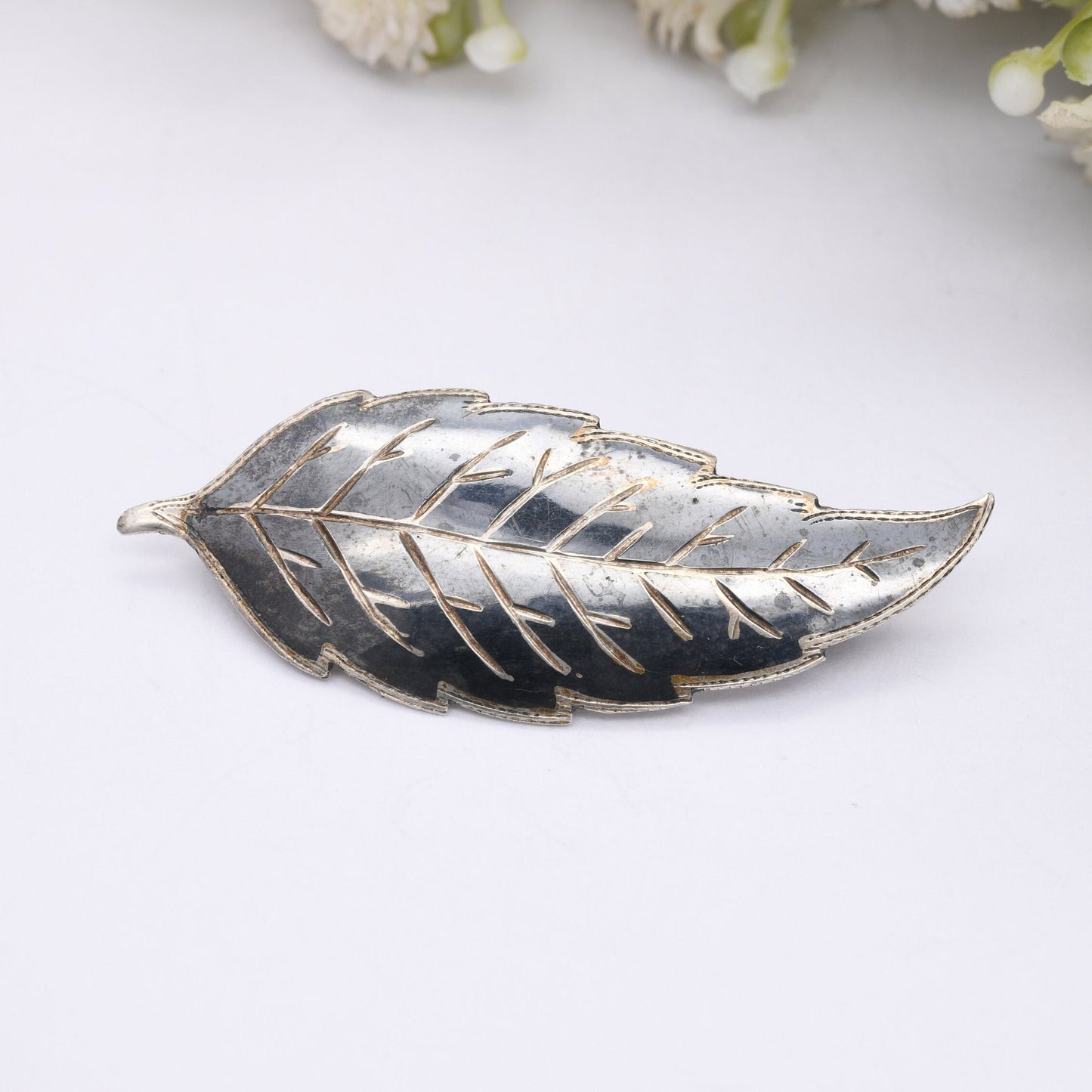 Vintage Sterling Silver Niello Leaf Brooch Signed Lings Thailand - Black Niello