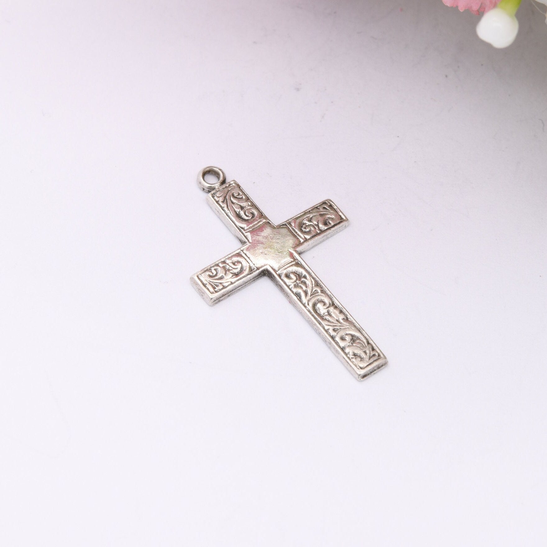 Vintage Sterling Silver Cross Pendant with Engraved Scrolling Pattern