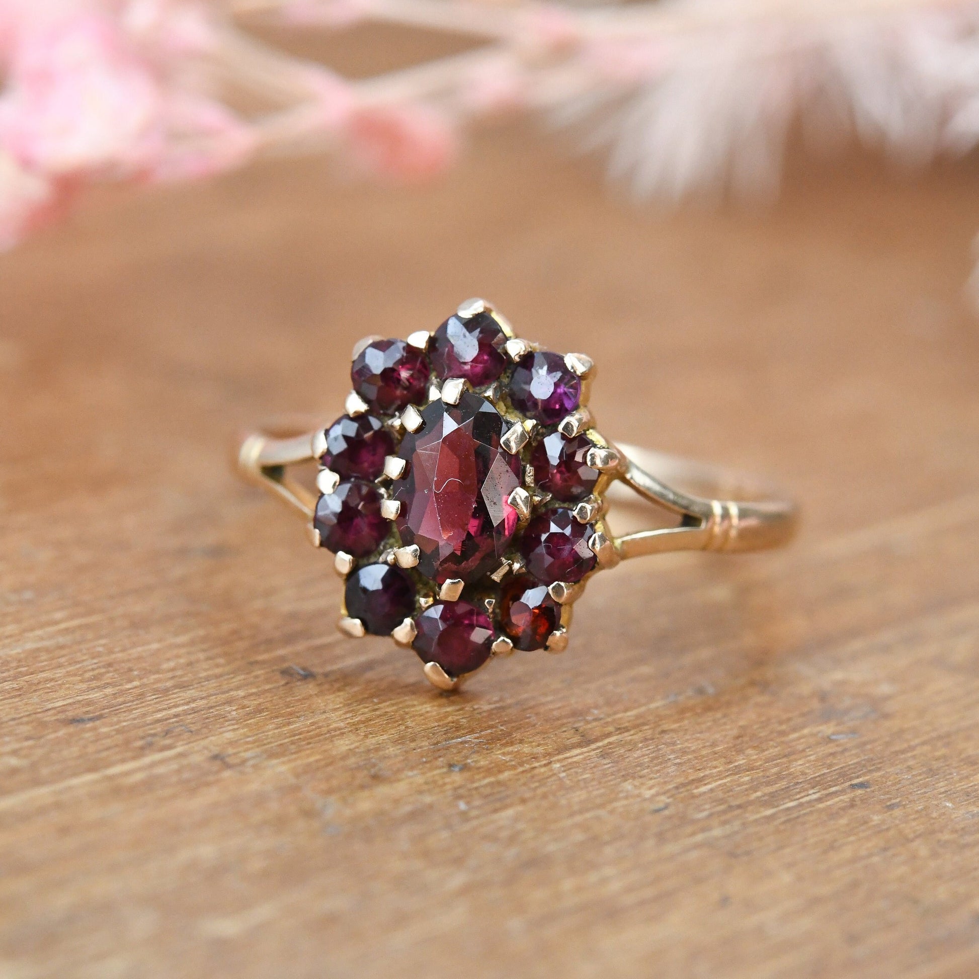 Vintage 9ct Gold Garnet Flower Ring - Mid-Century Edwardian Style | UK Size - O | US Size - 7 1/4