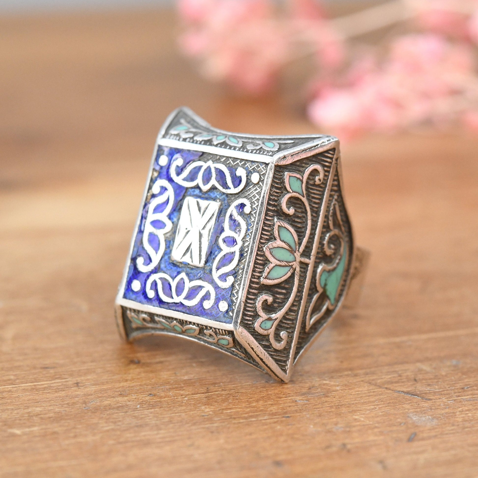 Vintage Silver Blue and Turquoise Enamel Lotus Flower Ring - Ornate Pressed Silver Sheet | Antique Collectable | UK Size - S | US Size - 9