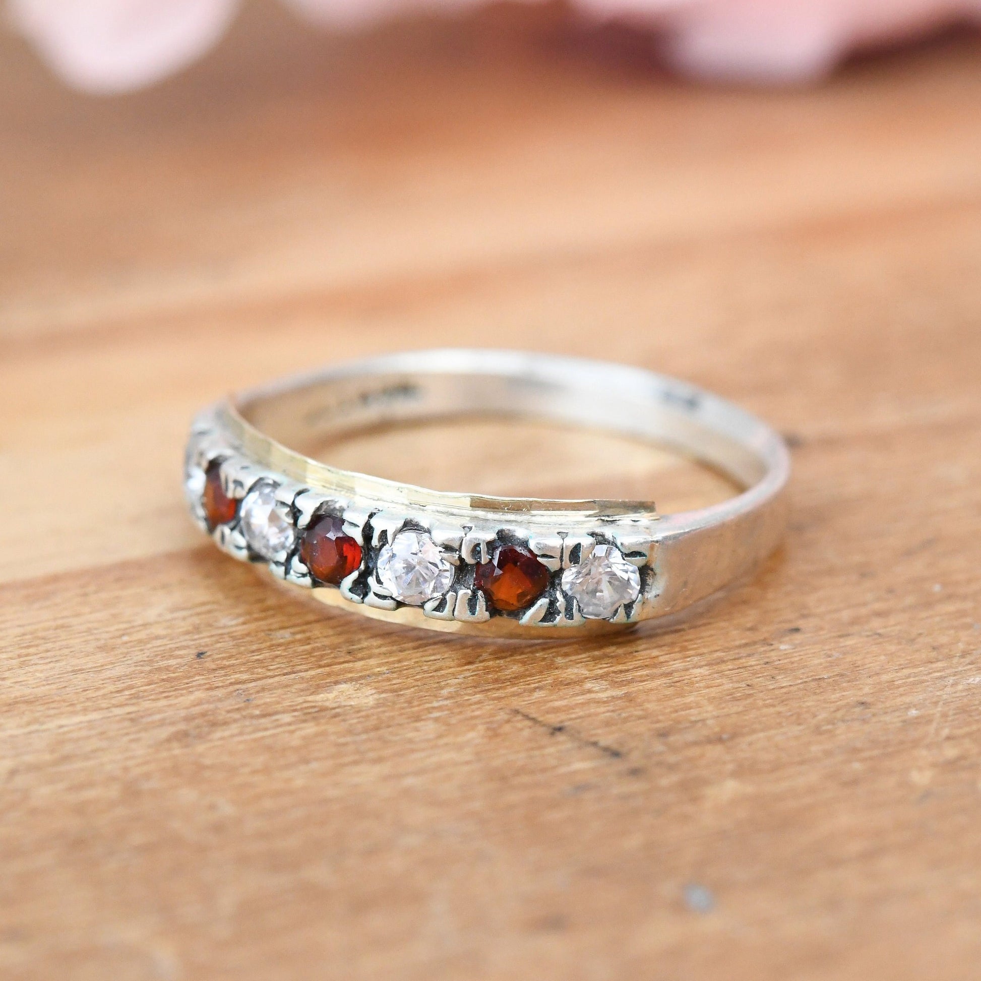 Vintage 9ct Gold & Sterling Silver Garnet CZ Half Eternity Ring - Sparkly Seven Stone Band | UK Size - P 1/2 | US Size - 8