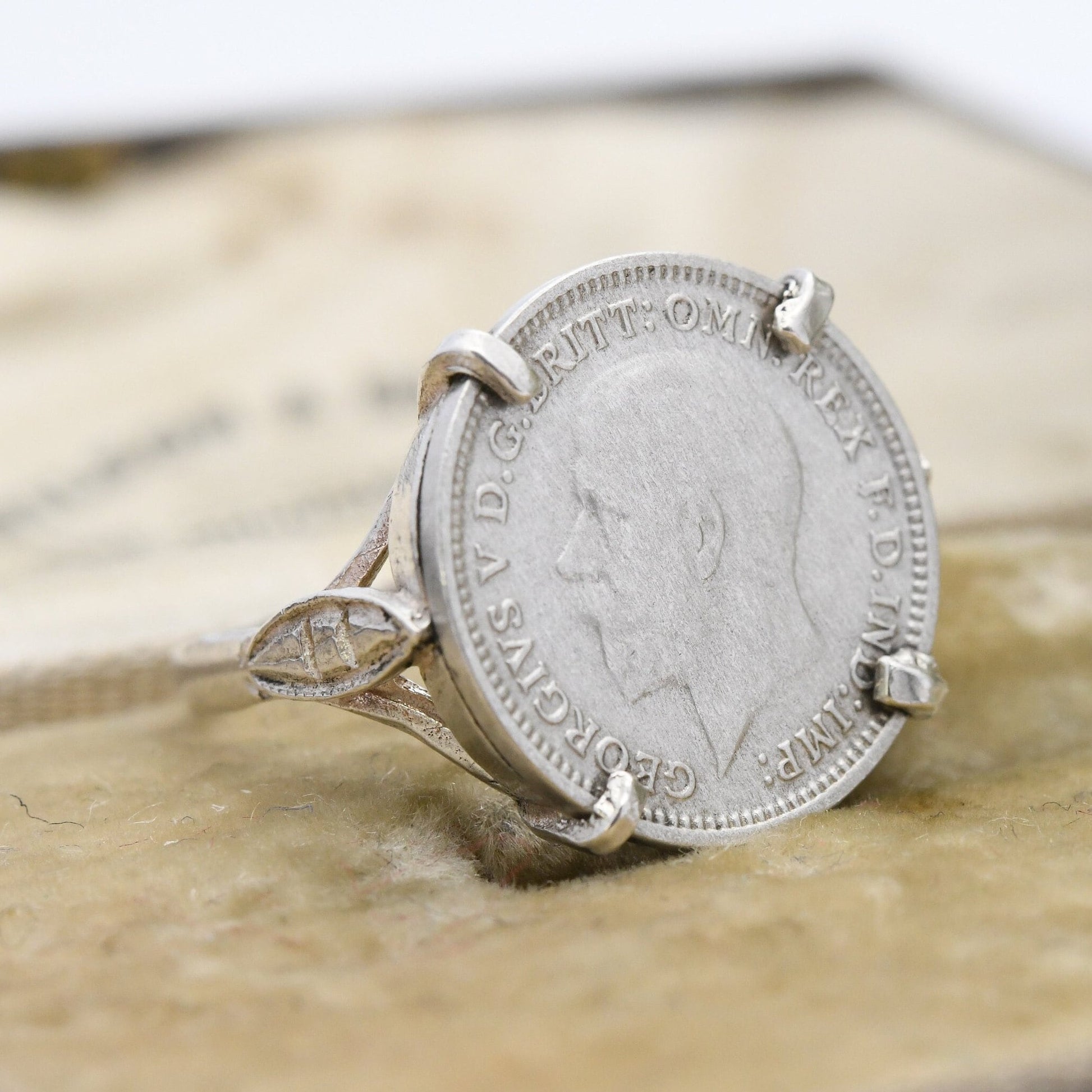 Vintage Sterling Silver George V Threepence 1935 Signet Ring - British Royal Family Jewellery | UK Size - N | US Size - 6 1/2