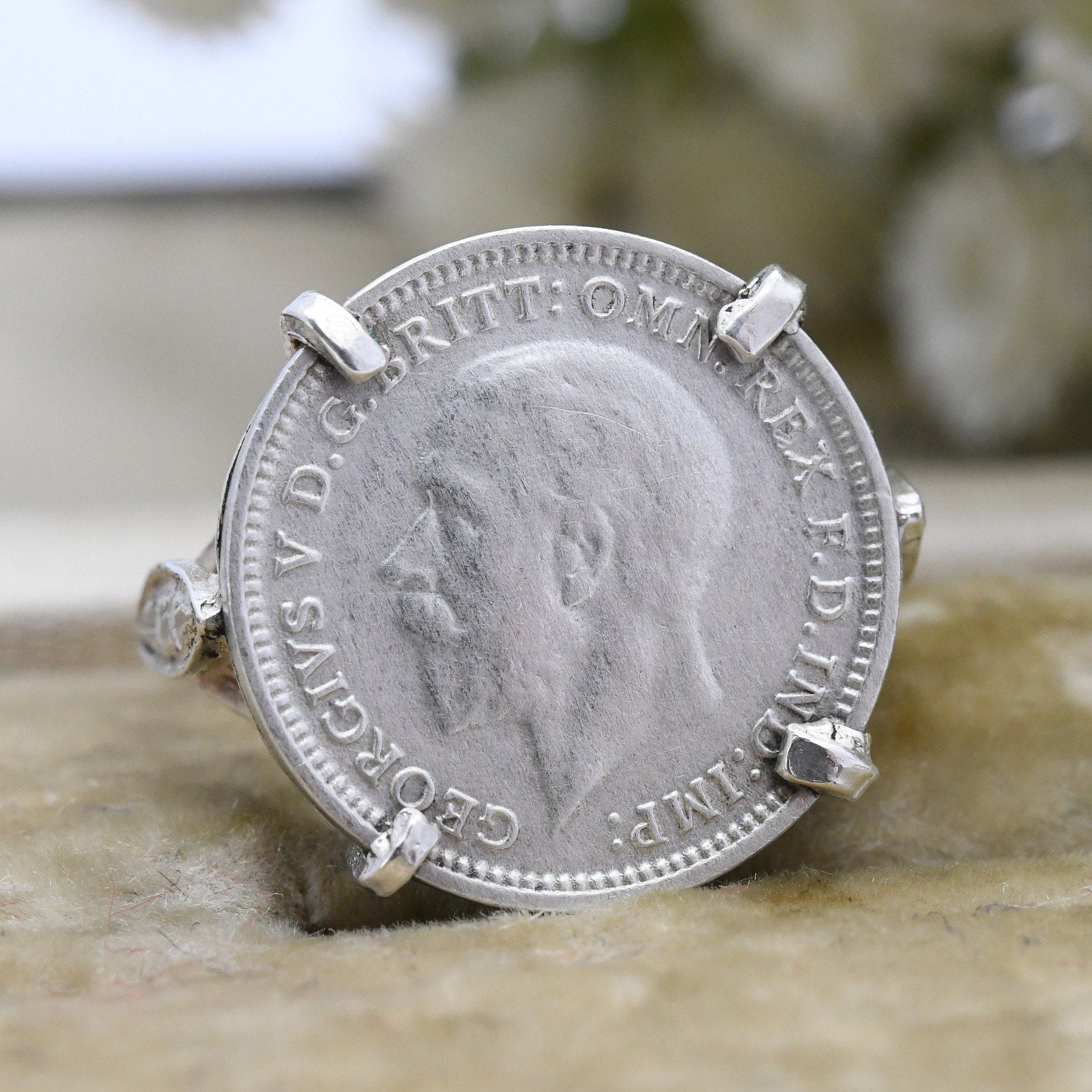 Vintage Sterling Silver George V Threepence 1935 Signet Ring - British Royal Family Jewellery | UK Size - N | US Size - 6 1/2