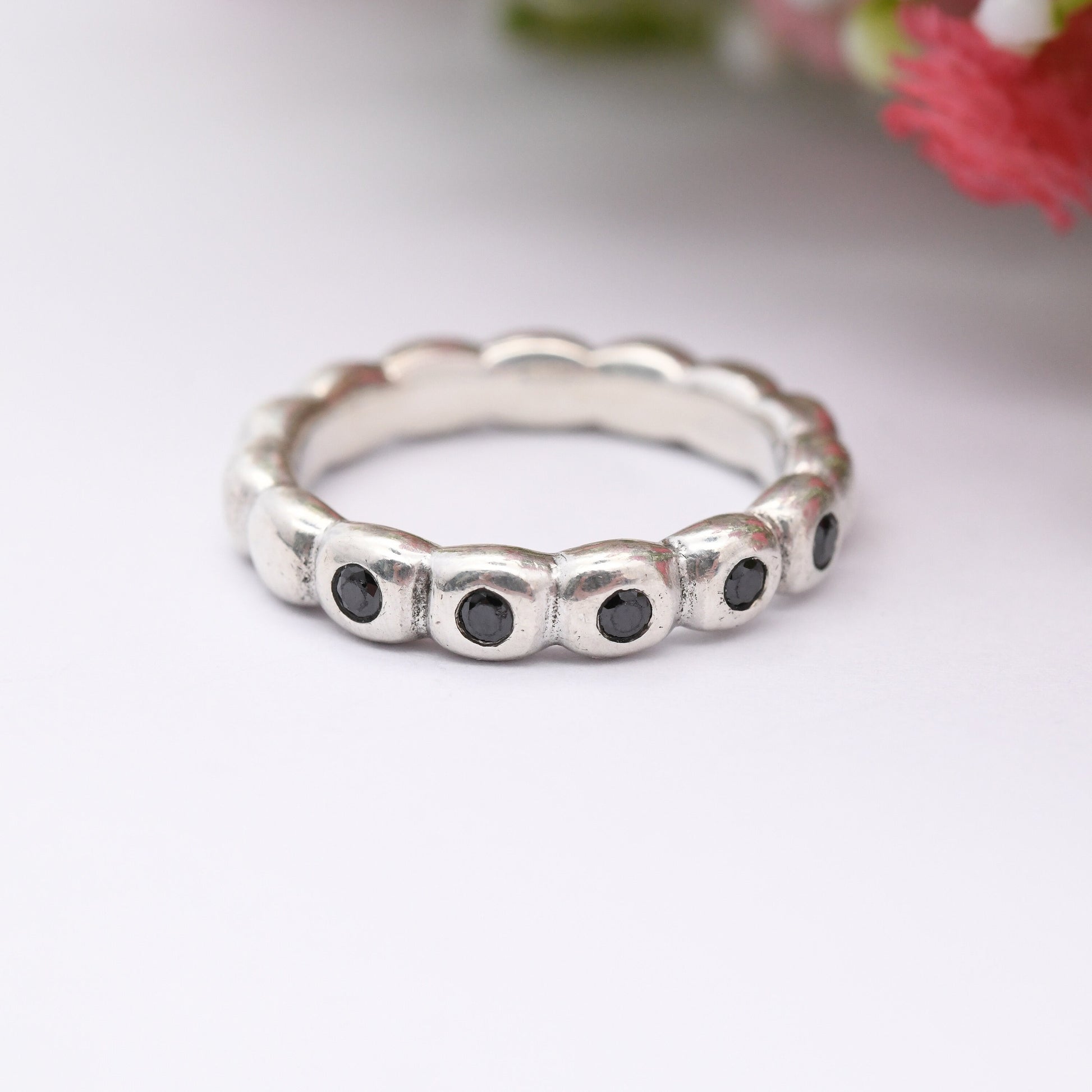 Pandora Sterling Silver Black Stone Half Eternity Ring with Bubble Band - Minimal Everyday Stacking Band | UK Size - O 1/2 | US Size - 7 1/2