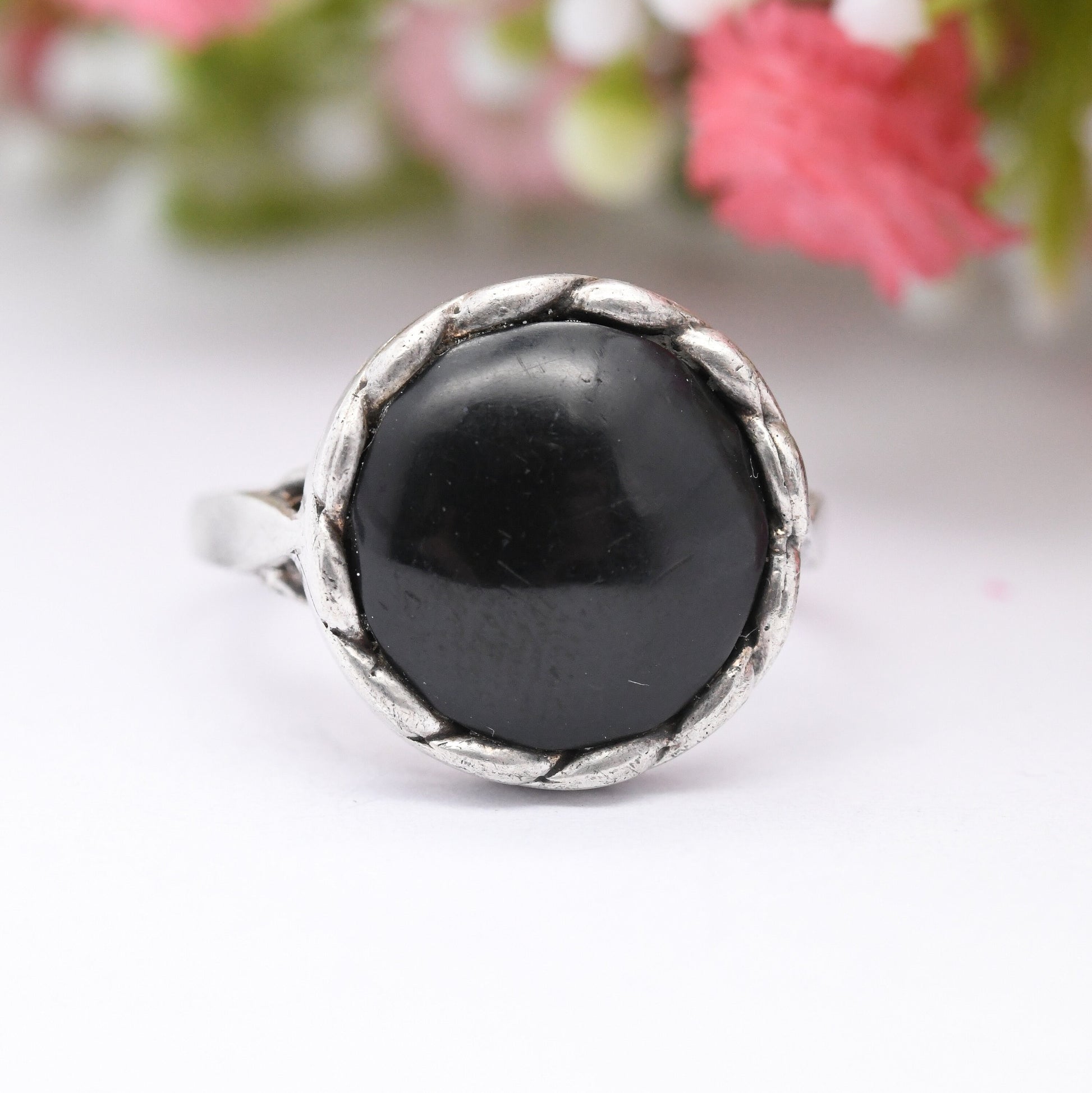 Vintage Sterling Silver Onyx Statement Ring with Rope Twist Bezel - Black Gemstone Unisex Jewellery | UK Size - N | US Size - 6 3/4