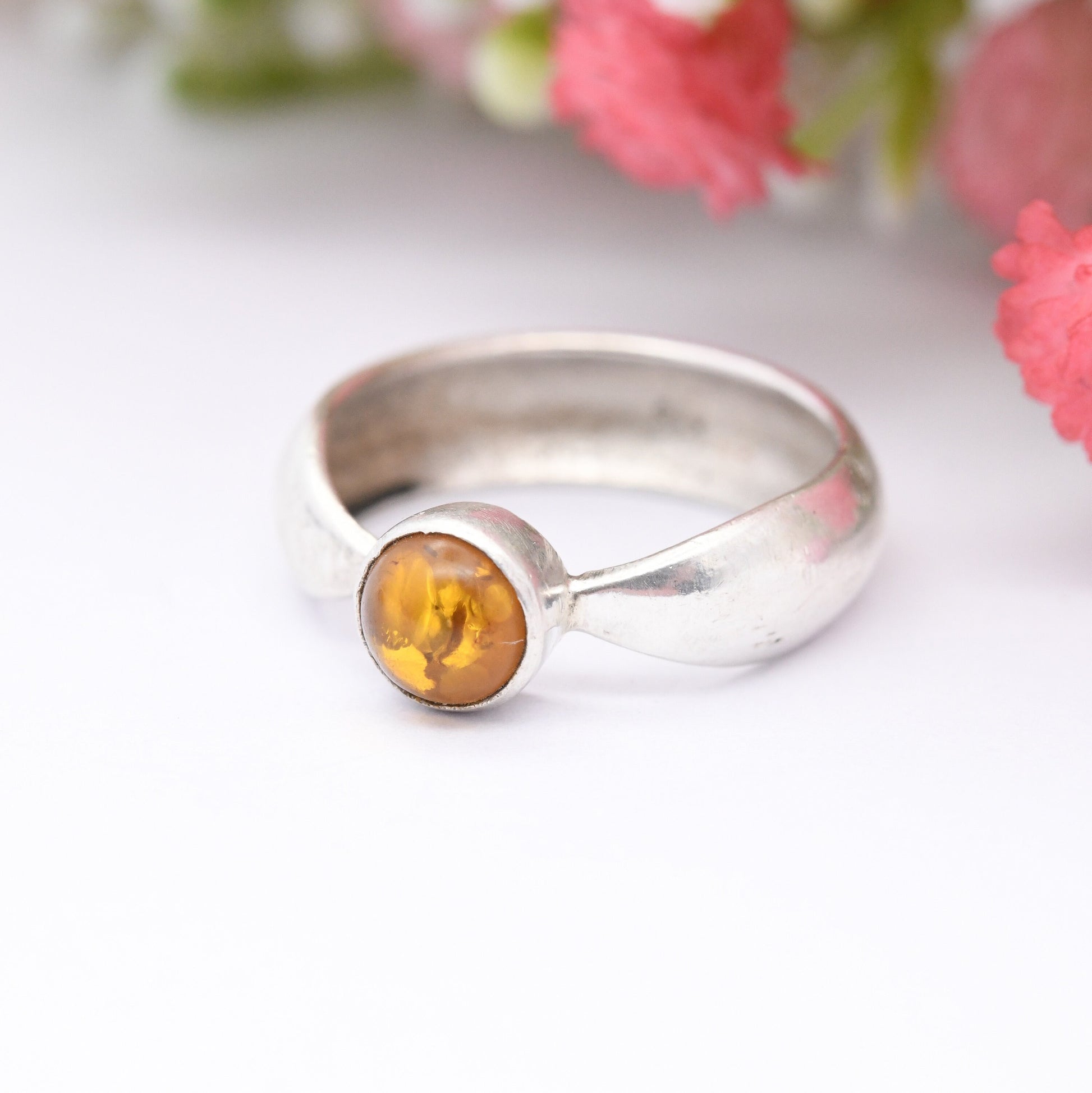 Vintage Sterling Silver Amber Ring Tapered Solitaire - UK Size - N | US Size - 6 3/4