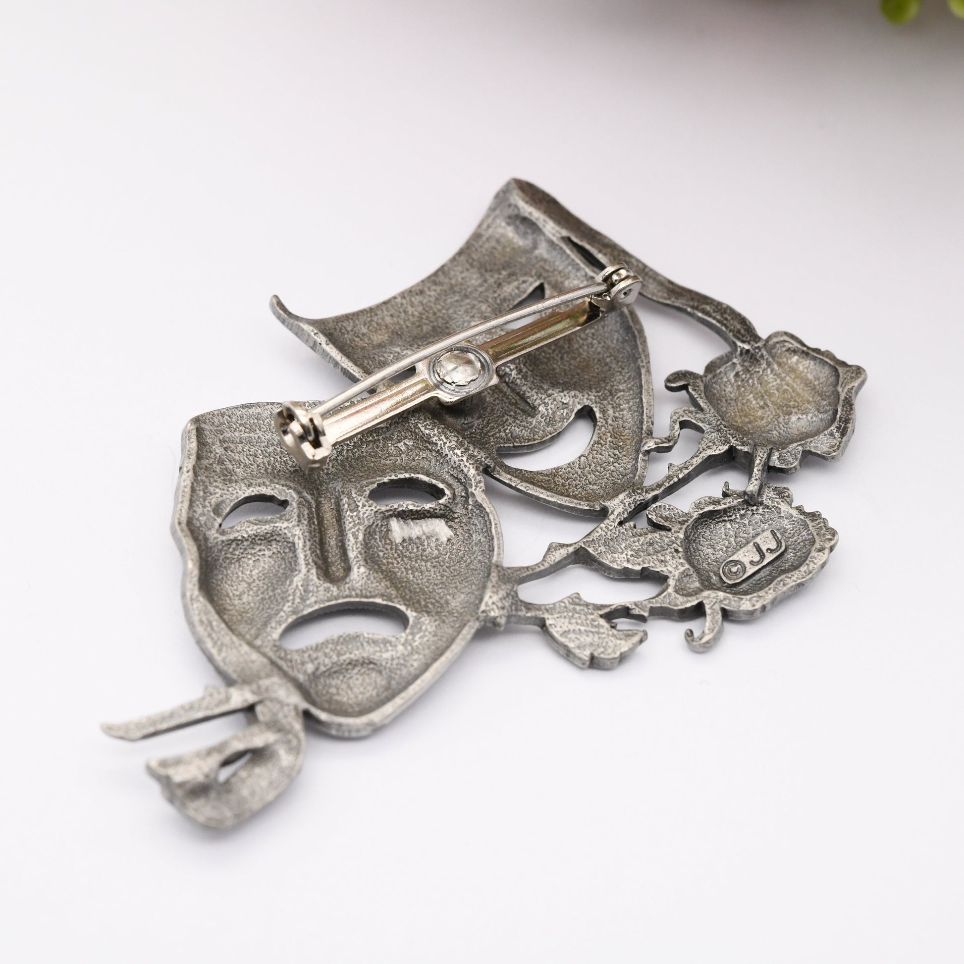 Vintage JJ Pewter Theatre Masks Brooch - Large Dramatic Faces Roses | Thalia and Melpomene Happy and Sad | Silver Tone