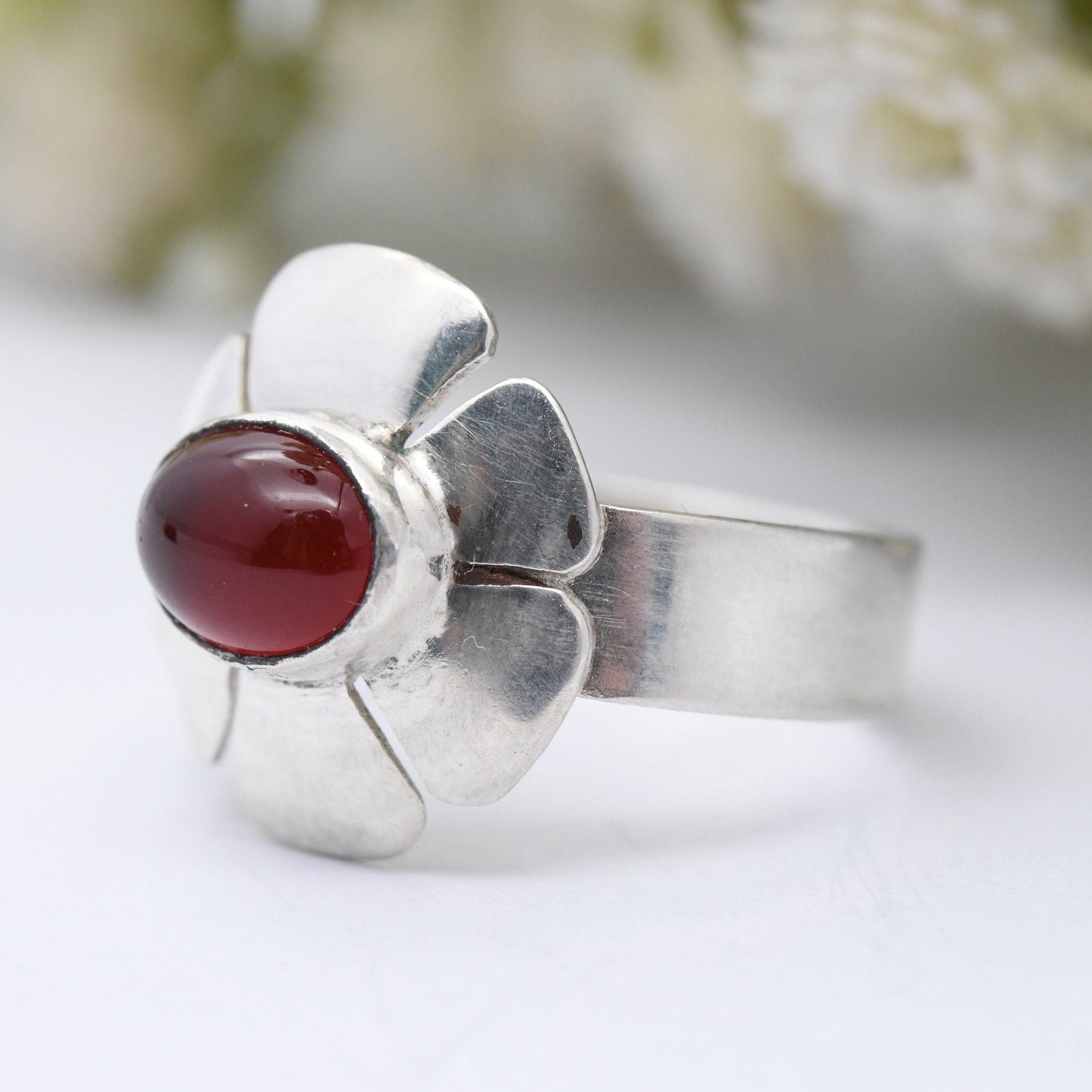 Sterling Silver Carnelian Flower Ring 2003 - Chunky Mid-Century Modernist Style | Red Stone Solitaire | UK Size - R | US Size - 8 3/4