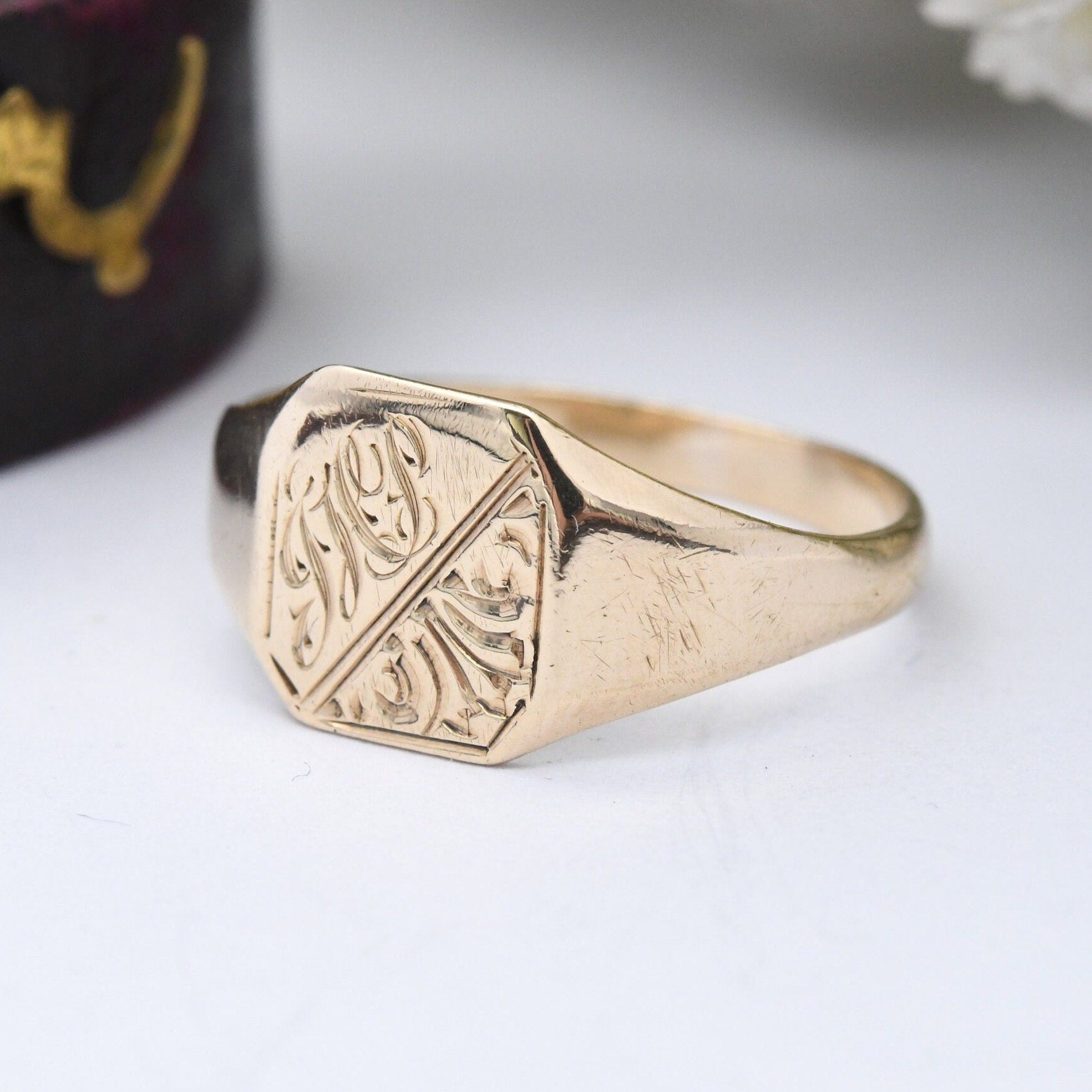 Vintage 9ct Gold Signet Ring 1961 - Mid-Century Monogram Initial Ring Engraved | Men's Pinkie Ring | UK Size - M | US Size - 6 1/4