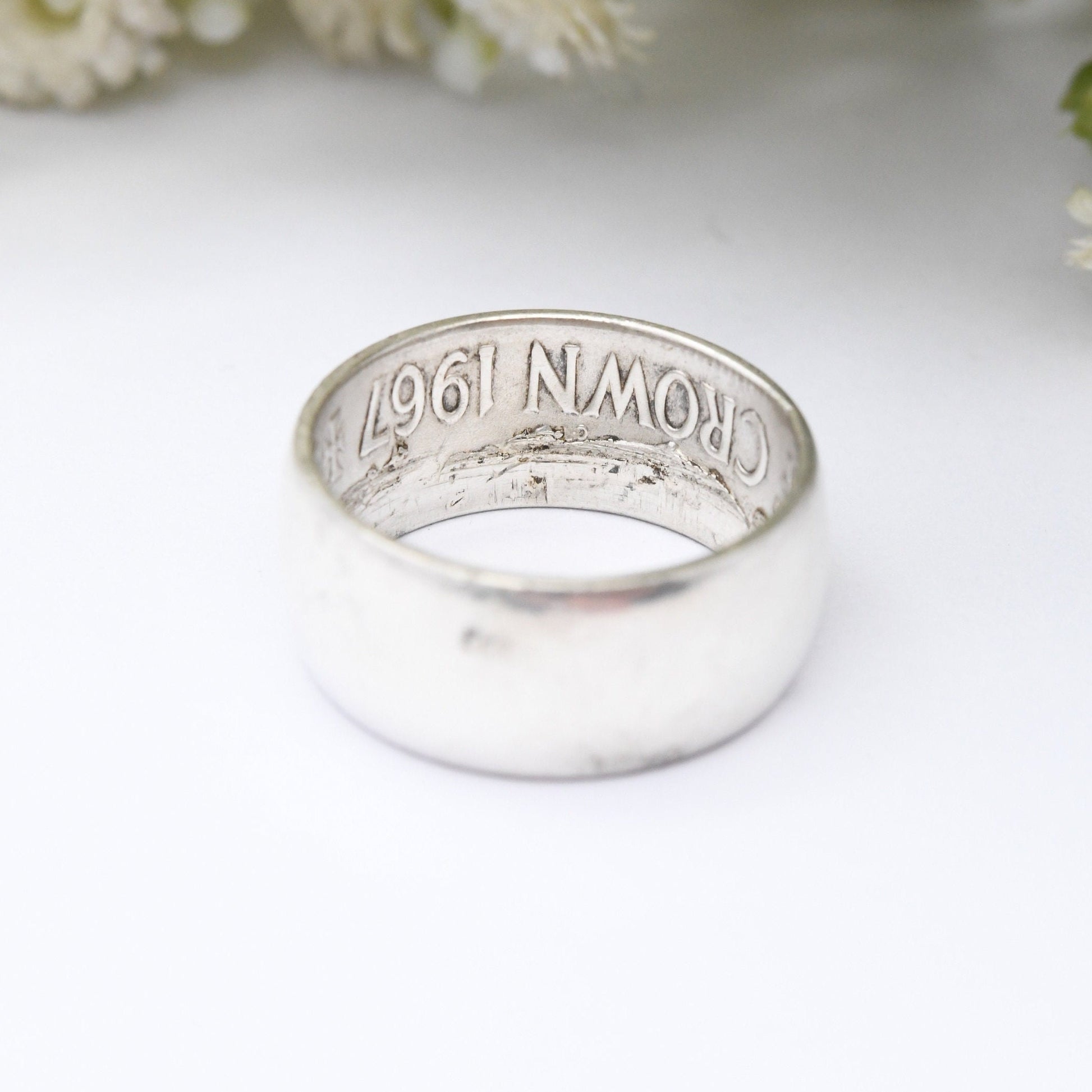 Vintage 1967 Coin Band Ring Half Crown - Unusual Chunky Silver Band | Hidden Secret Words | UK Size - O | US Size - 7 1/4