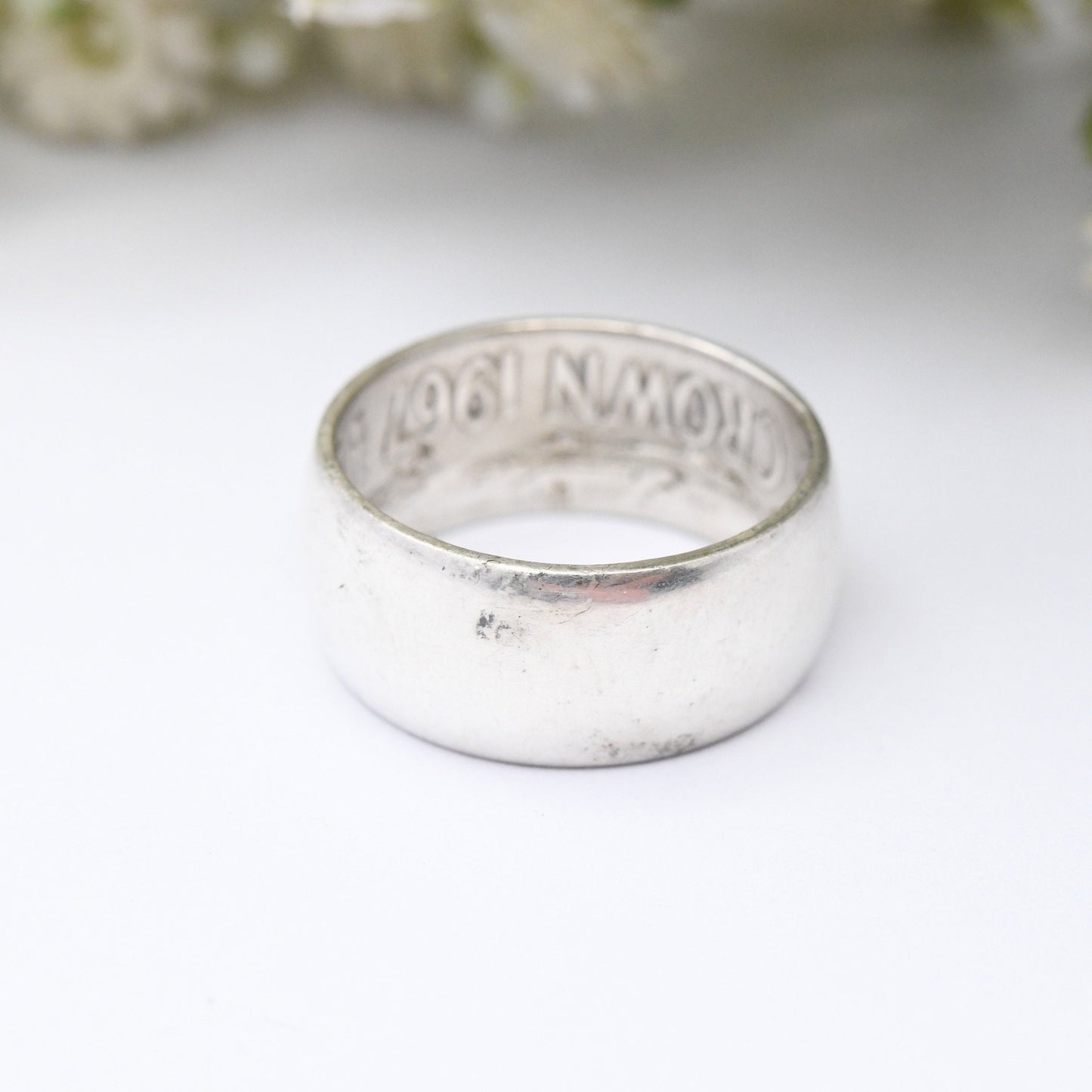 Vintage 1967 Coin Band Ring Half Crown - Unusual Chunky Silver Band | Hidden Secret Words | UK Size - O | US Size - 7 1/4