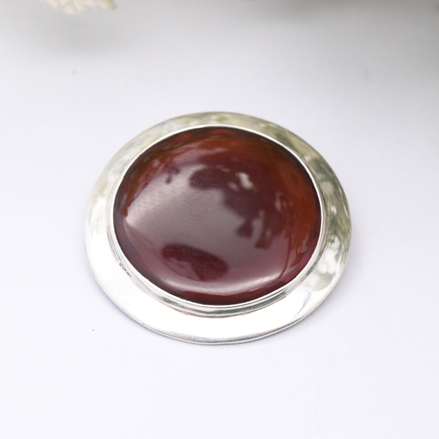 Vintage Sterling Silver Brooch with Carnelian - Red Gemstone | Modernist Porthole Shape