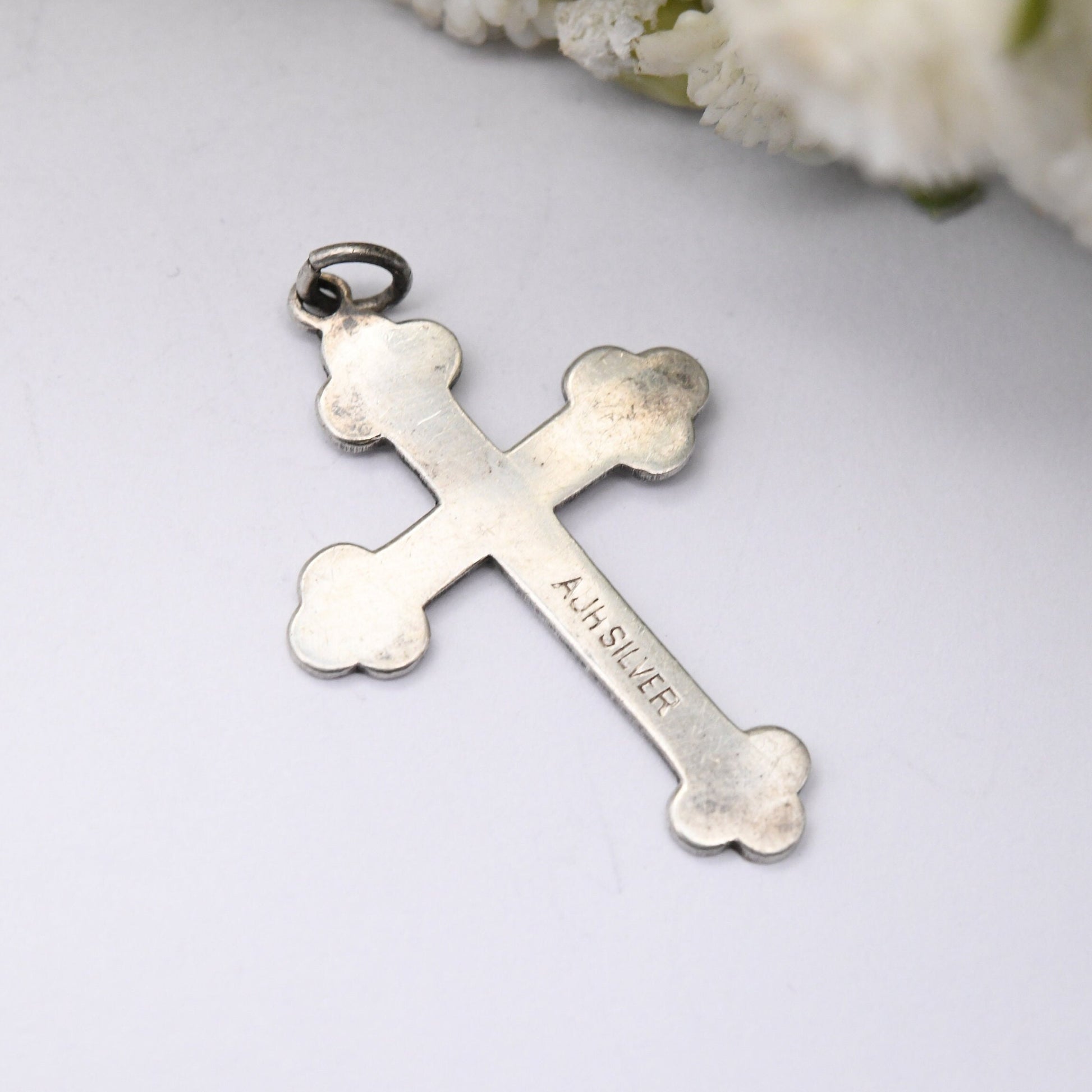 Vintage Sterling Silver Cross Pendant with Engraved Scrolling Pattern AJH