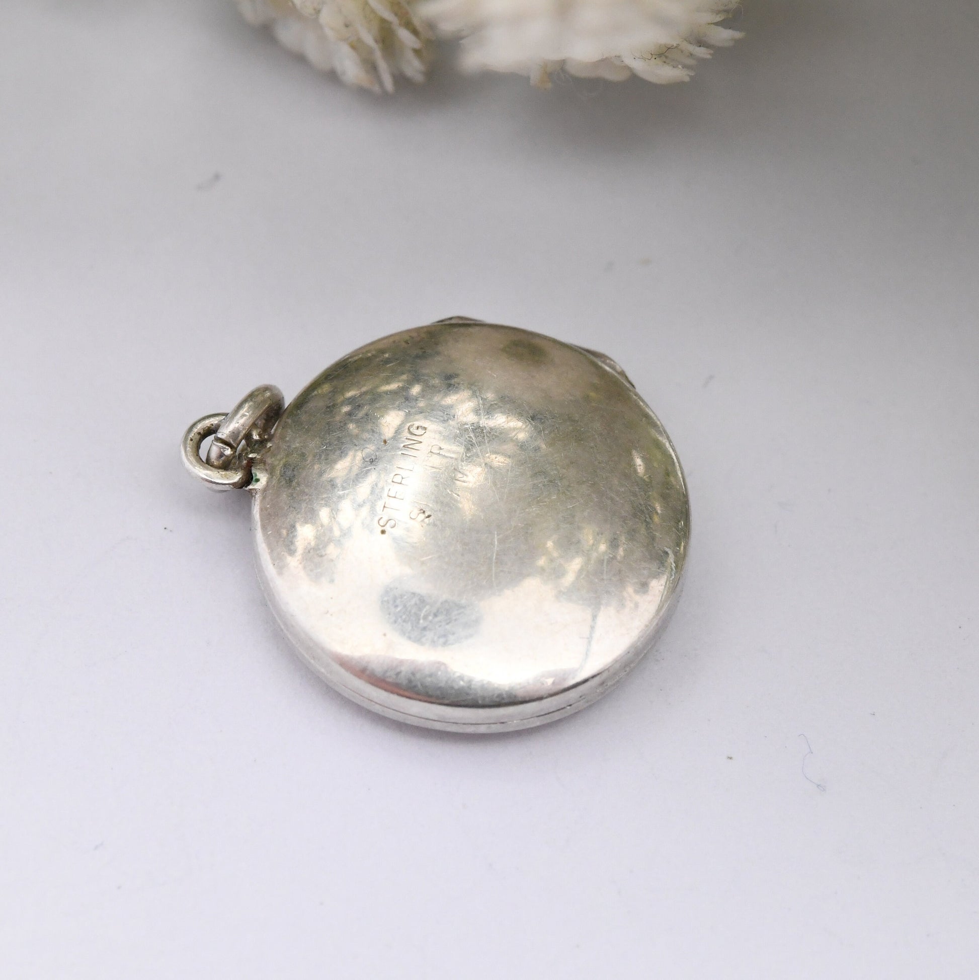 Vintage Sterling Silver Locket Pendant with Engraved Floral Design - Miniature Locket | Small Circle Shape