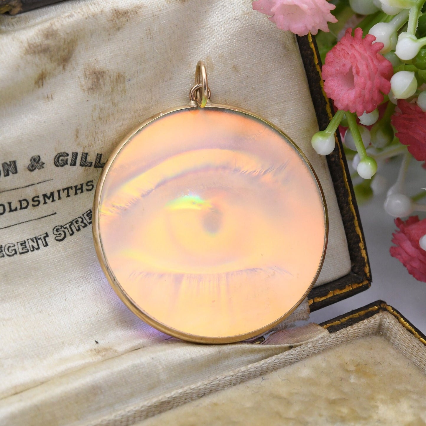 Vintage 9ct Gold Hologram Eye Pendant - 3D Effect Holographic Image | Charm Necklace