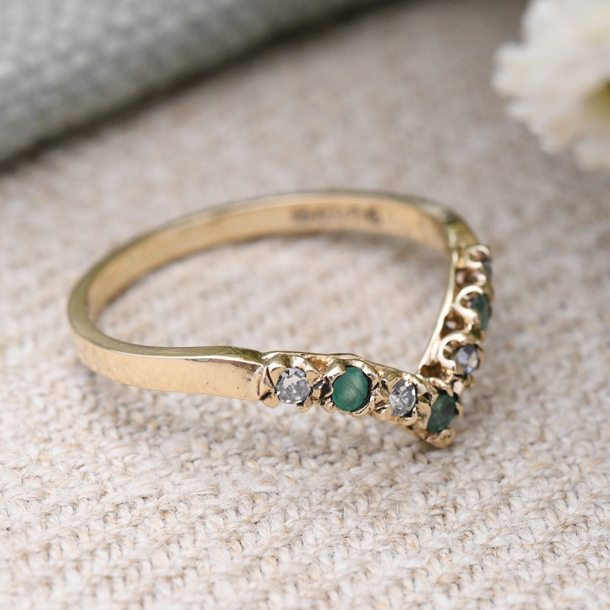 Vintage 9ct Gold Emerald and Diamond Wishbone Ring 1982 - Pretty Vintage Cocktail Ring | UK Size - P | US Size - 7 1/2