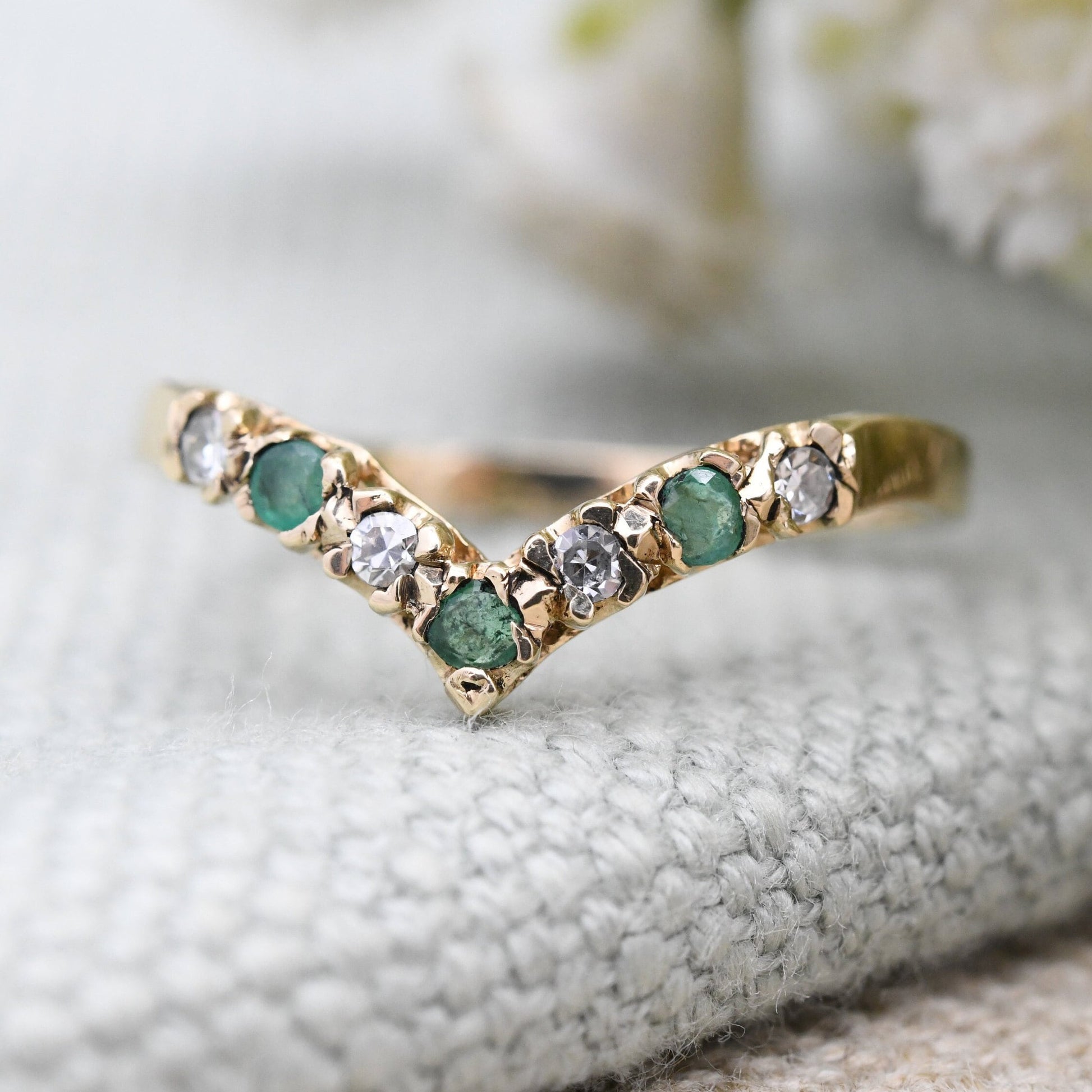 Vintage 9ct Gold Emerald and Diamond Wishbone Ring 1982 - Pretty Vintage Cocktail Ring | UK Size - P | US Size - 7 1/2