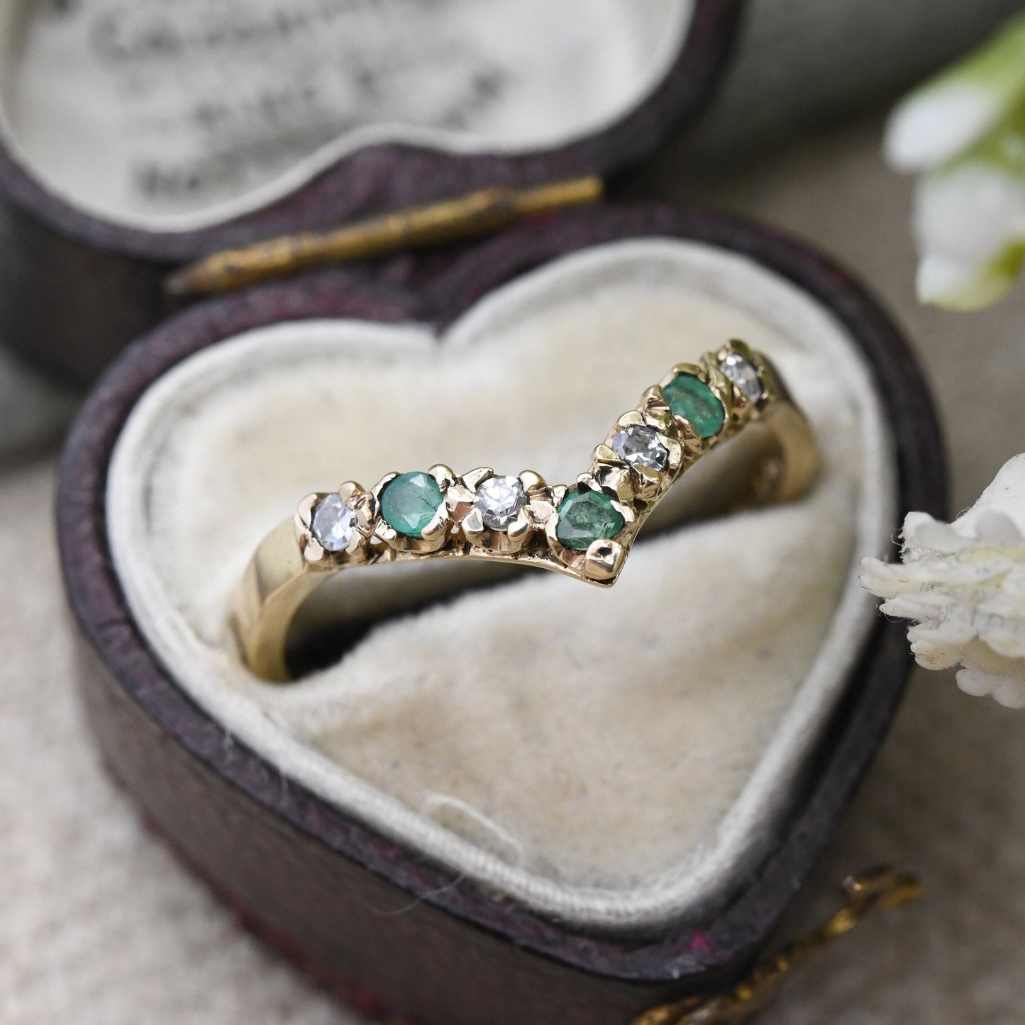 Vintage 9ct Gold Emerald and Diamond Wishbone Ring 1982 - Pretty Vintage Cocktail Ring | UK Size - P | US Size - 7 1/2