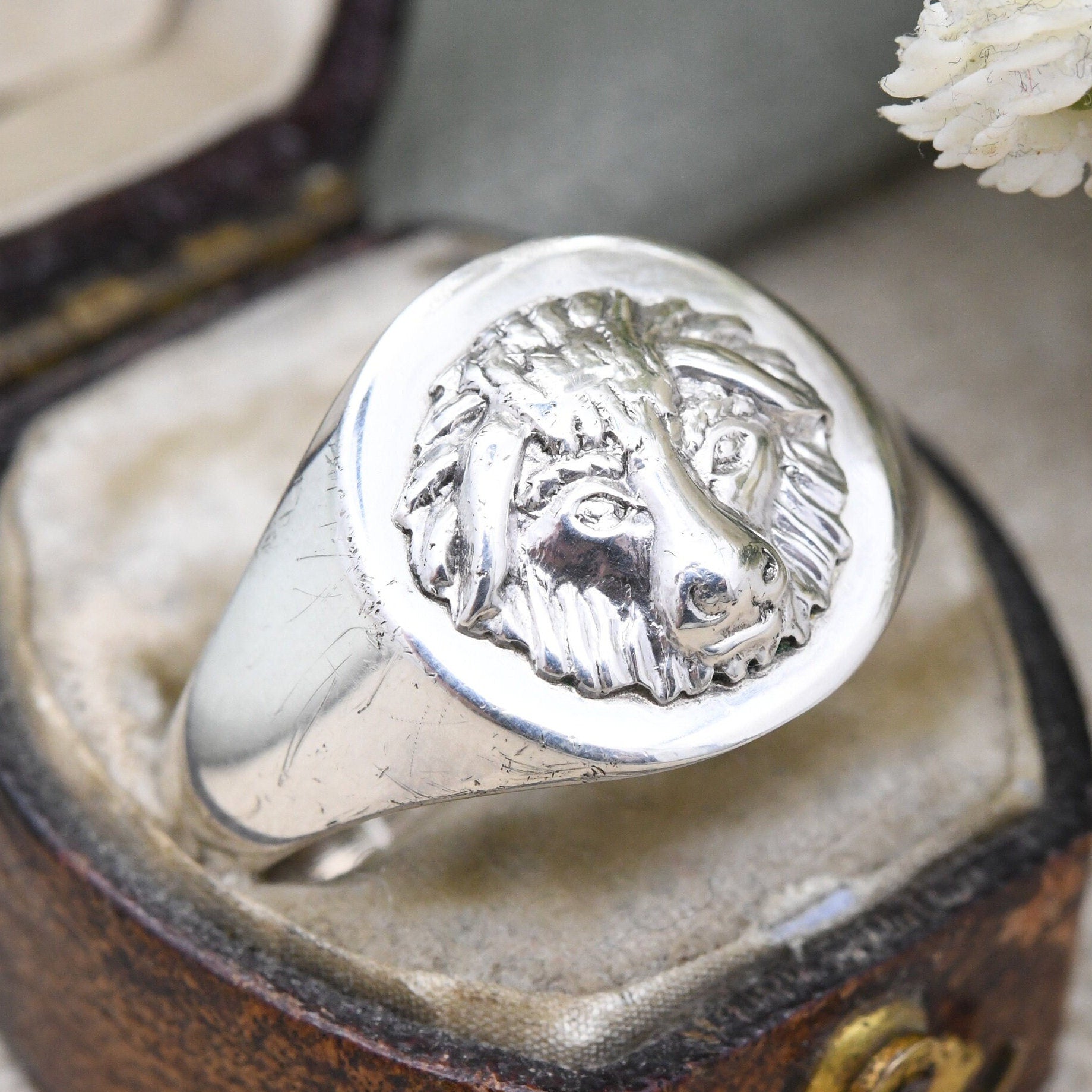 Vintage Sterling Silver Cow Signet Ring 1981 - Unusual Chunky Men's Ring | Unisex Everyday Silver | UK Size - X | US Size - 11 1/2