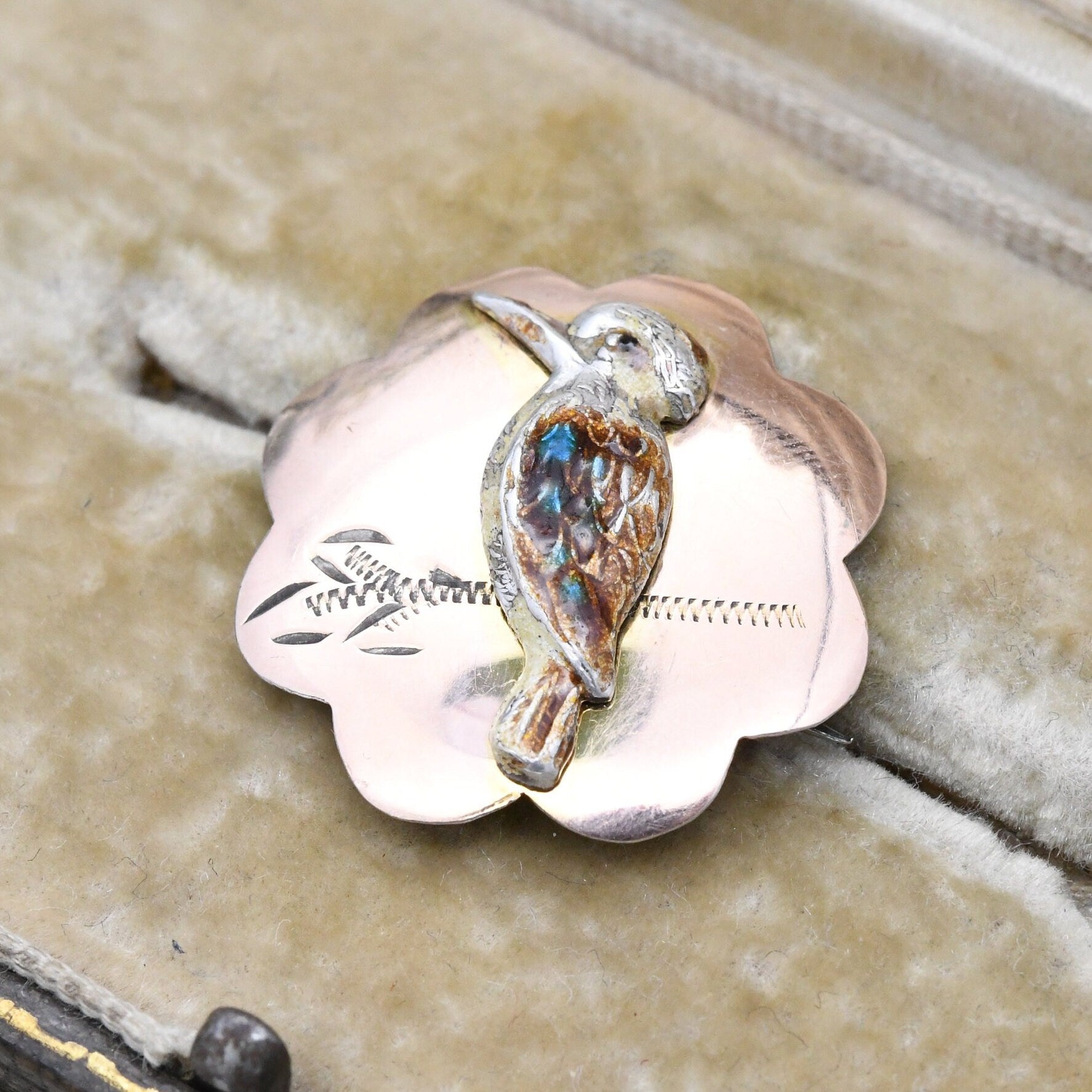 Antique Rose Gold Kookaburra Bird Brooch Silver Lined 9ct Gold with Enamel Detail