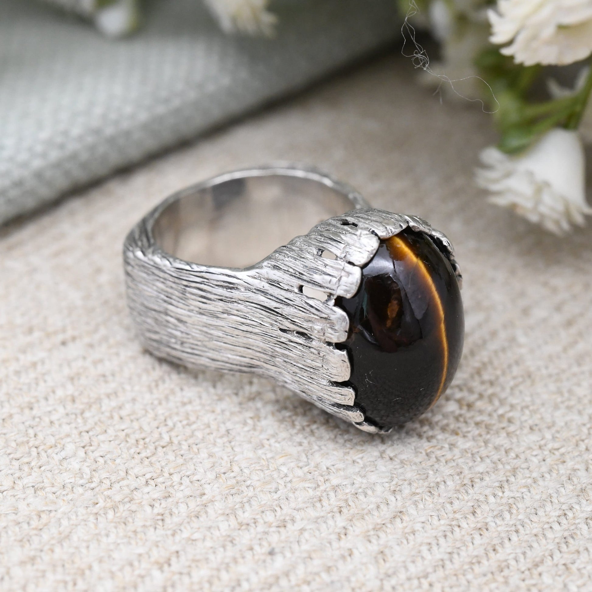 Vintage Sterling Silver Cabochon Tiger's Eye Ring 1969 by Albion Craft Co - Mid-Century Modern Textured | UK Size - K | US Size - 5 1/4