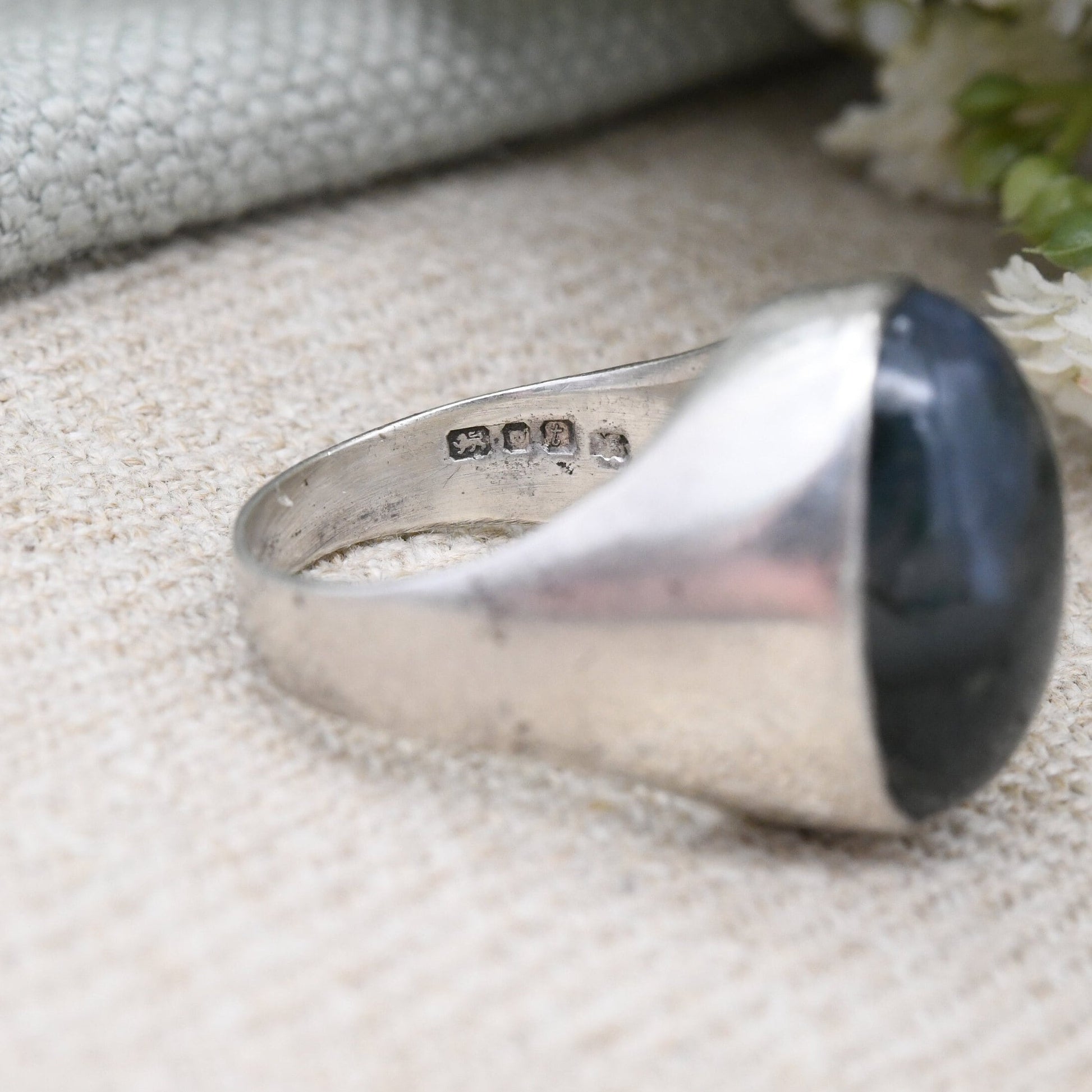 Vintage Sterling Silver Moss Agate Ring 1974 - Large Statement Mid-Century Modernist Ring | UK Size - O | US Size - 7 1/4