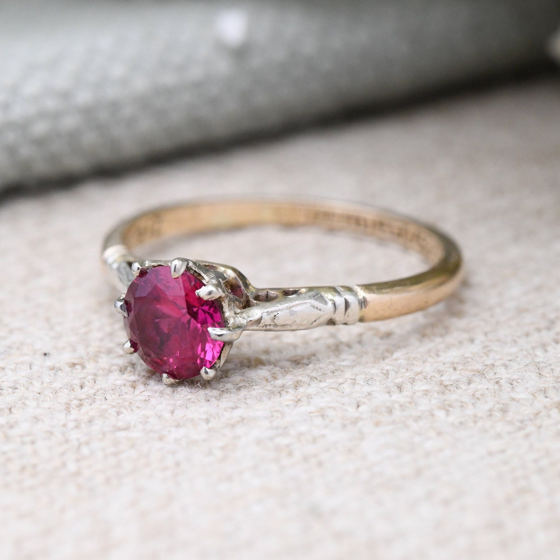 Vintage 9ct Gold Ruby Ring - Large Solitaire Stone | Stamped JH Lifetime | UK Size - M | US Size - 6