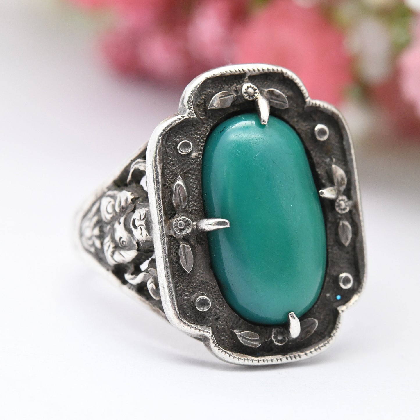 Vintage Chinese Export Silver Buddha Ring with Green Stone - Signed Shi N Lee Shin Lee | Adjustable UK Size - P US Size - 7 1/2