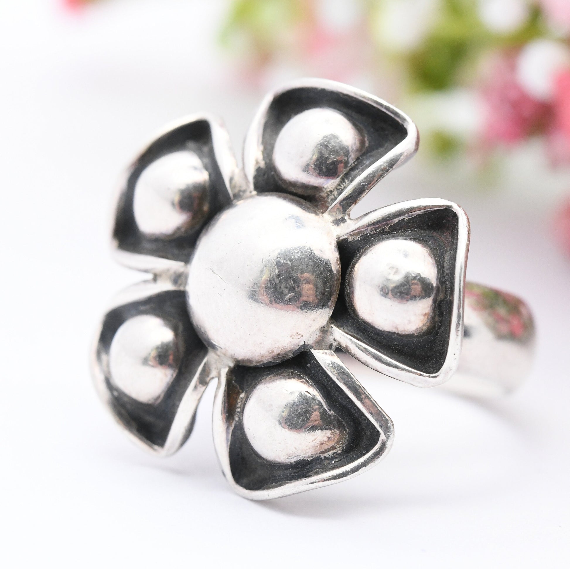 Vintage Silver Statement Flower Ring - Mid-Century Modernist Ring | Chunky Ball Design | UK Size - O 1/2 | US Size - 7 1/4