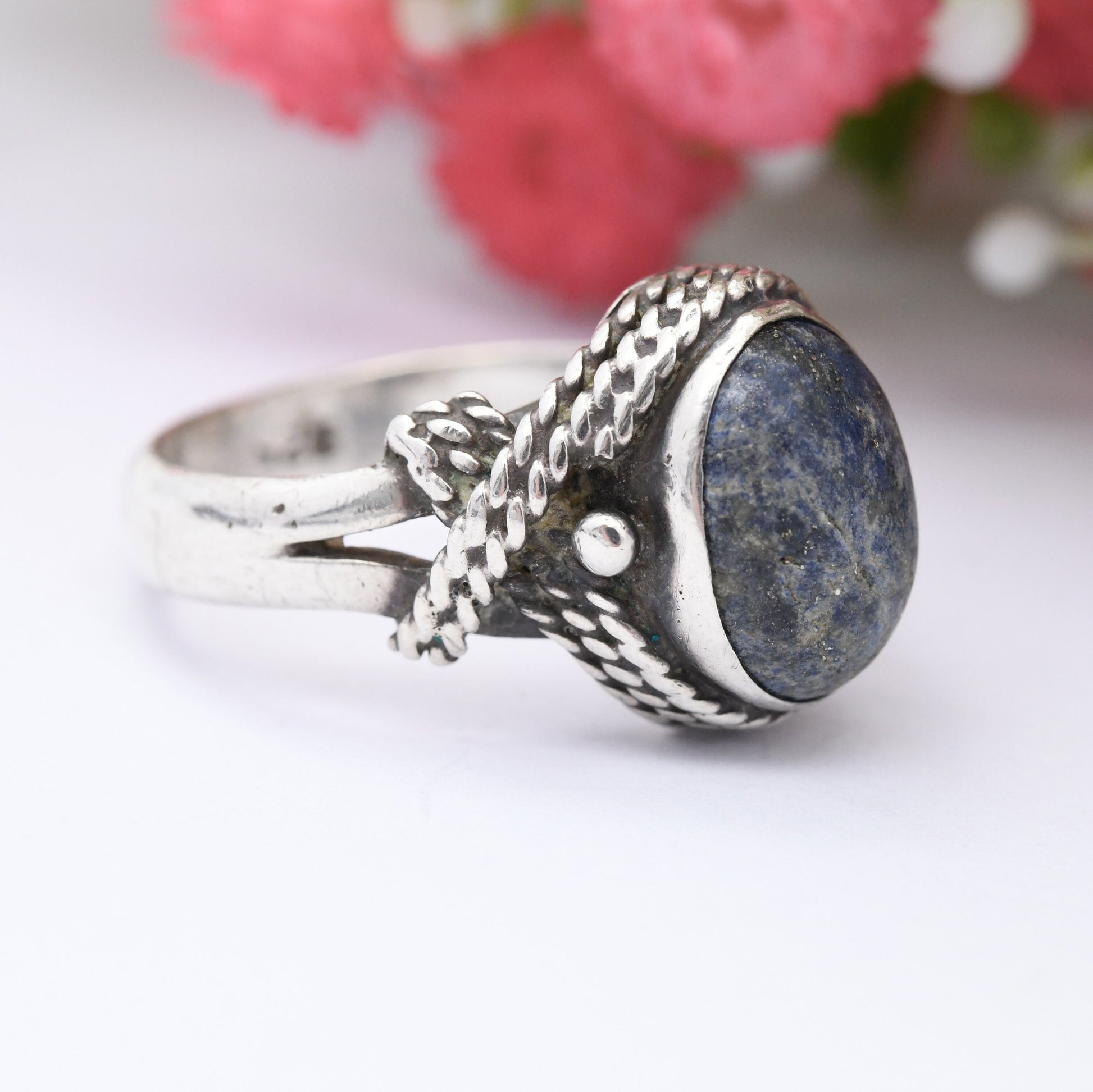 Vintage Sterling Silver Lapis Lazuli Ring Twisted Rope Bezel - Mid-Century Modernist | Unpolished Gemstone | UK Size - O | US Size - 7 1/4