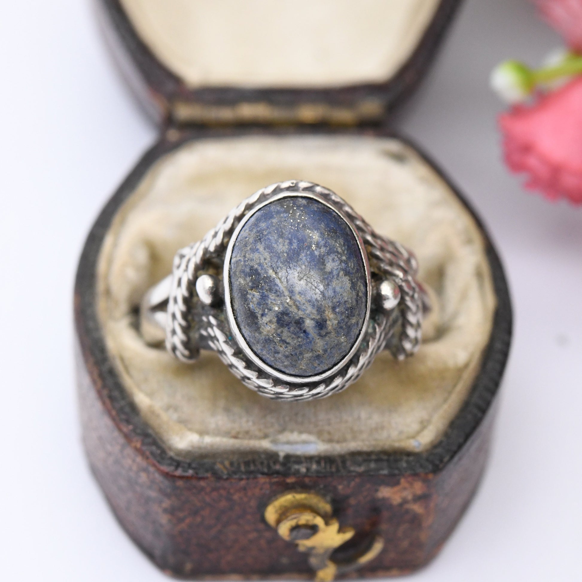 Vintage Sterling Silver Lapis Lazuli Ring Twisted Rope Bezel - Mid-Century Modernist | Unpolished Gemstone | UK Size - O | US Size - 7 1/4