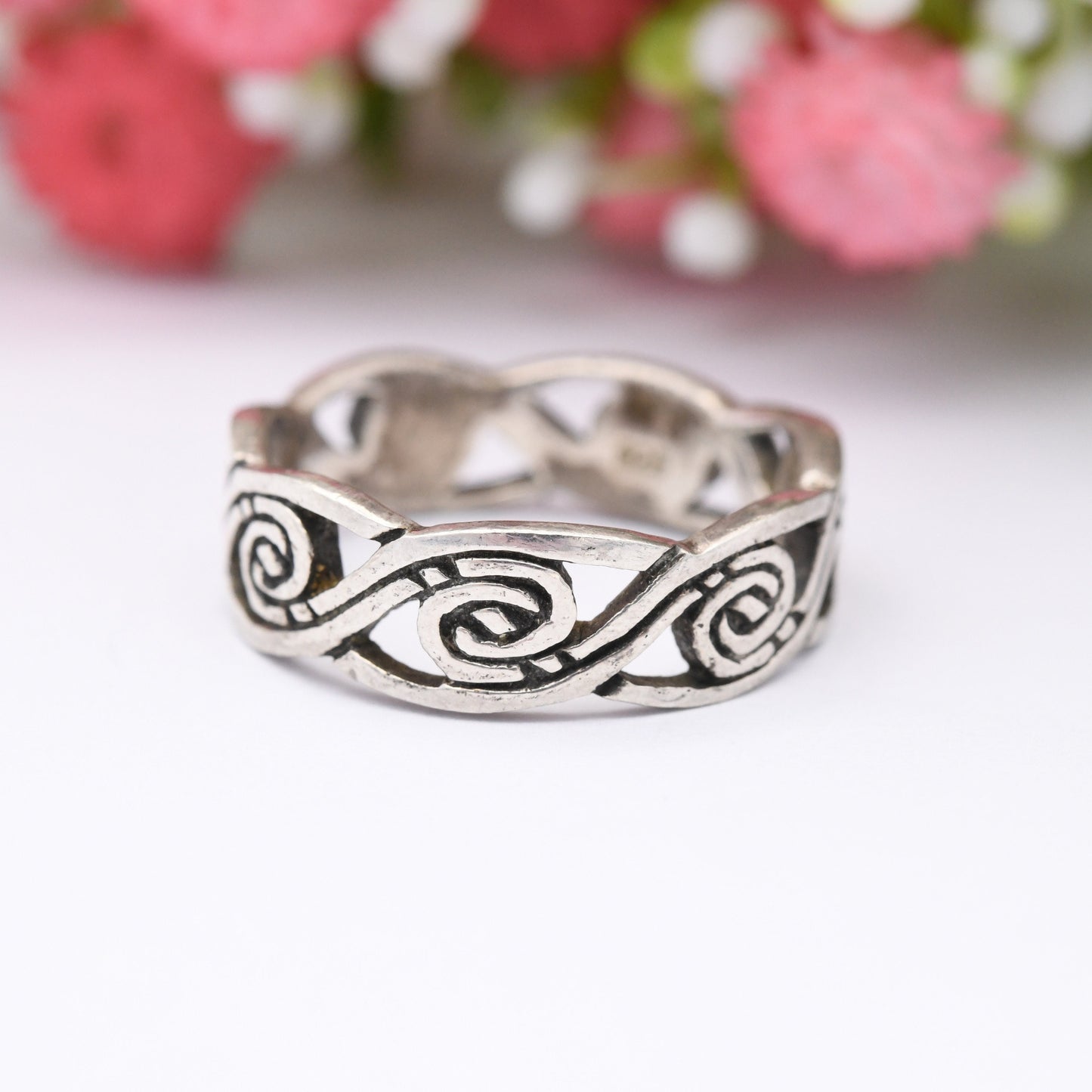 Vintage Sterling Silver Twisted Band Ring - Openwork Woven Knotted Band | Unisex Minimalist Jewellery | UK Size - P | US Size - 7 3/4