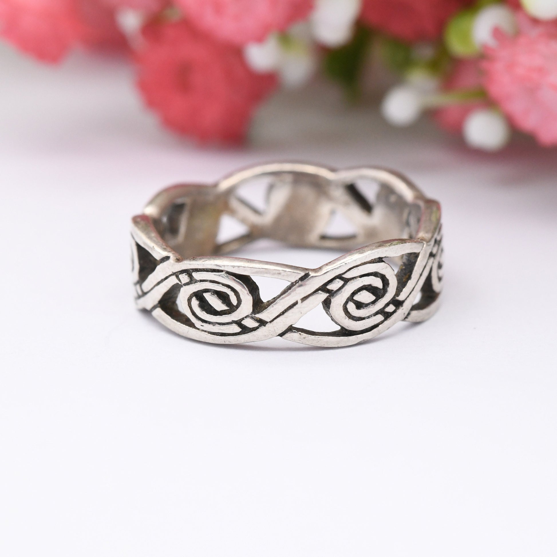 Vintage Sterling Silver Twisted Band Ring - Openwork Woven Knotted Band | Unisex Minimalist Jewellery | UK Size - P | US Size - 7 3/4