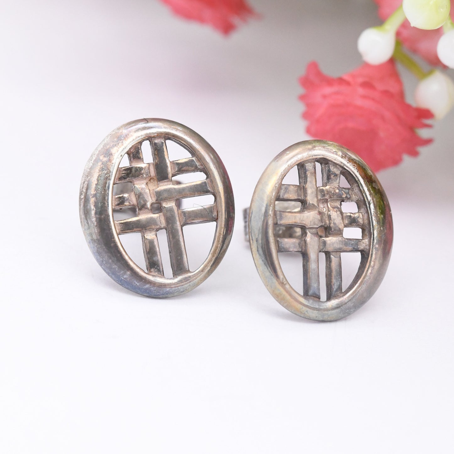 Vintage Carrick Sterling Silver Celtic Stud Earrings - Openwork Geometric Oval Pattern | Scottish Design in a Mackintosh Box | Gift for Her