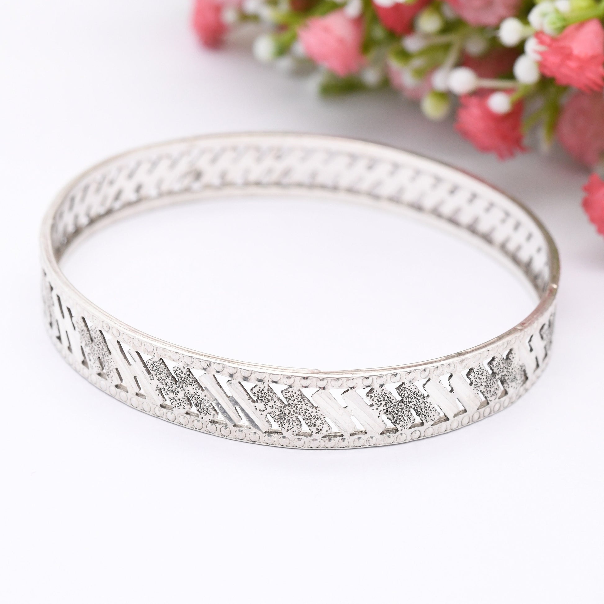 Vintage Sterling Silver Bangle Bracelet with Textured Design - Minimal Silver Jewellery