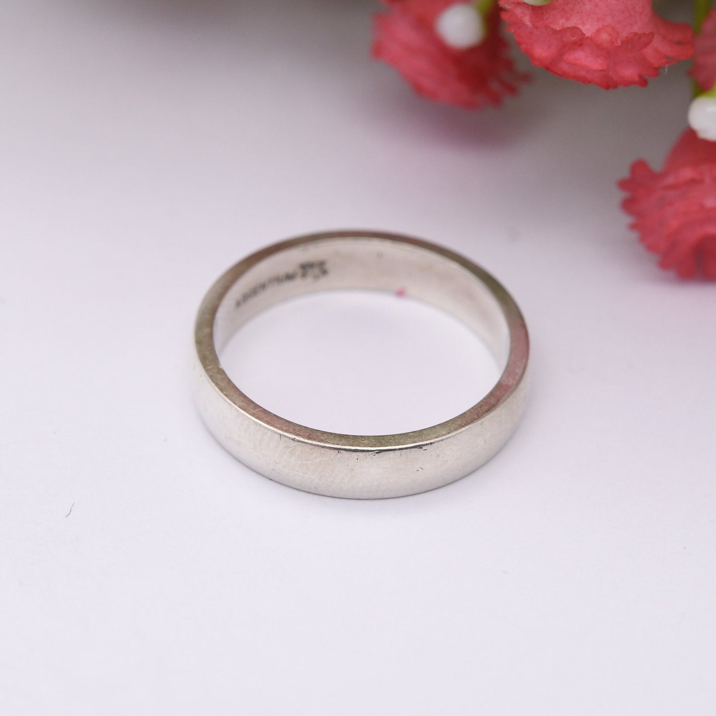 Argentium Silver Band Ring - Everyday Silver Tarnish Resistant | Unisex Minimalist Jewellery | UK Size - O | US Size - 7 1/4