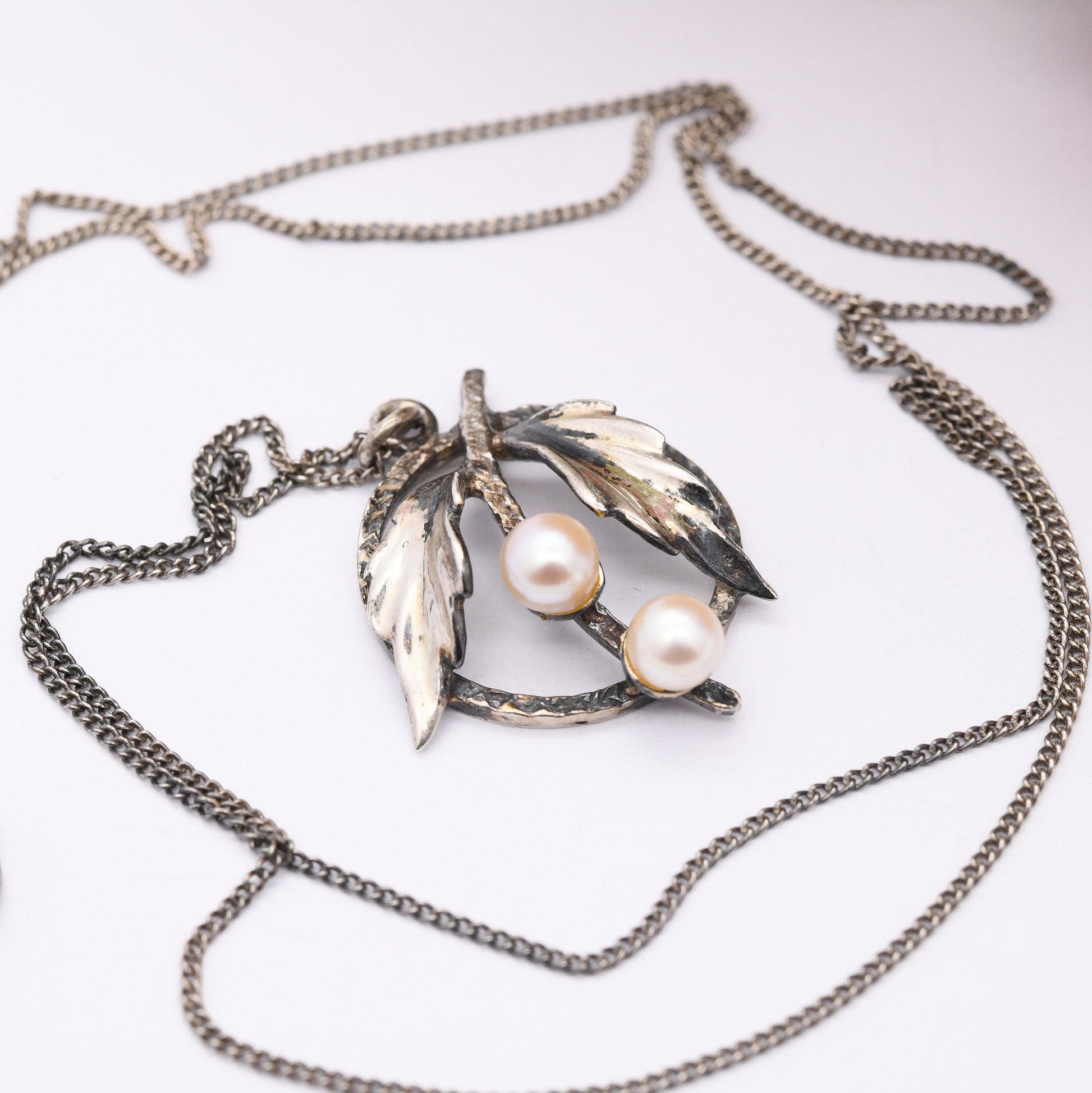 Vintage Sterling Silver Pearl Leaf Pendant Necklace - Mid-Century | Double Cultured Pearls | Pretty Silver Jewellery Gift